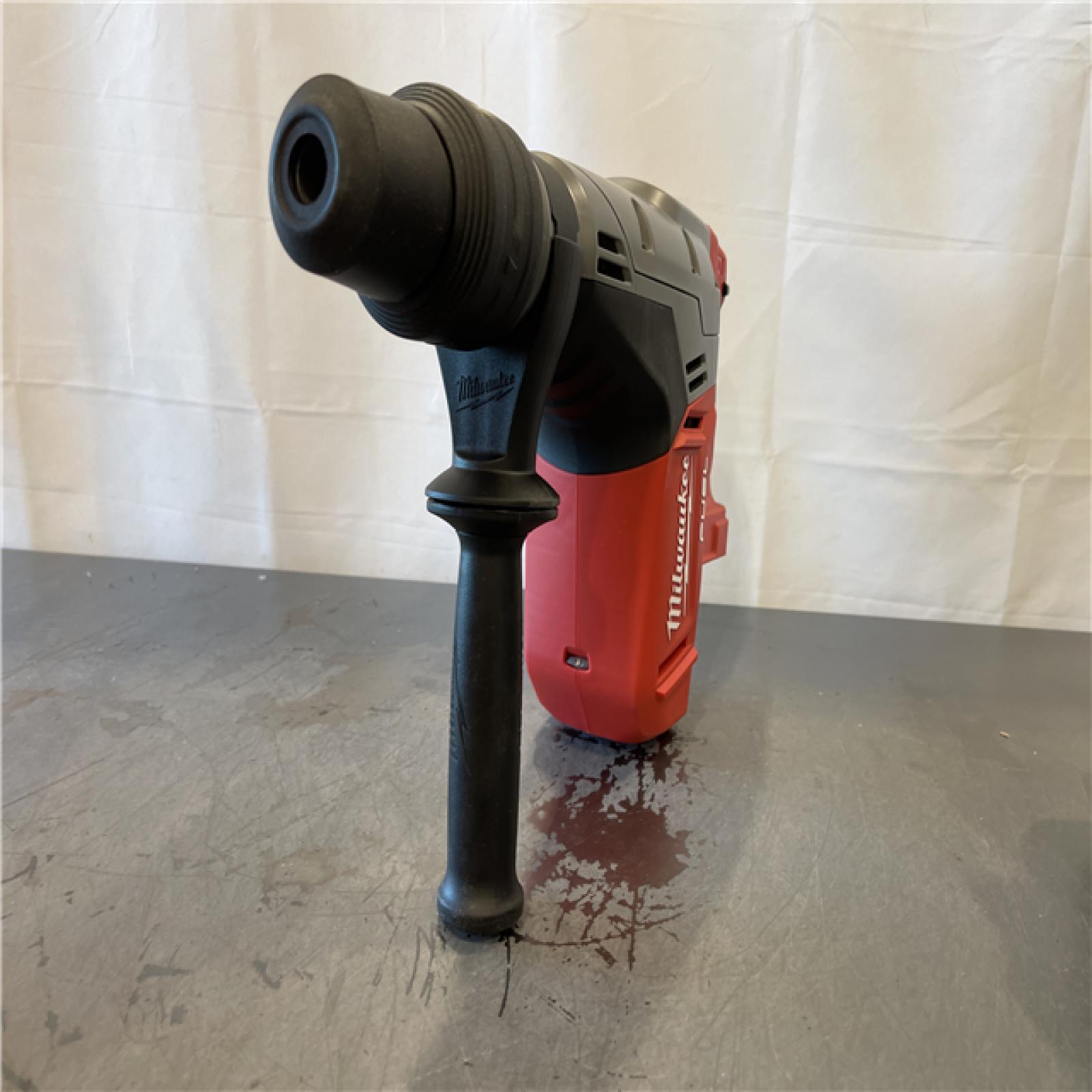 AS-IS - Milwaukee M18 FUEL 18V Lithium-Ion Brushless Cordless 1-9/16 in. SDS-Max Rotary Hammer