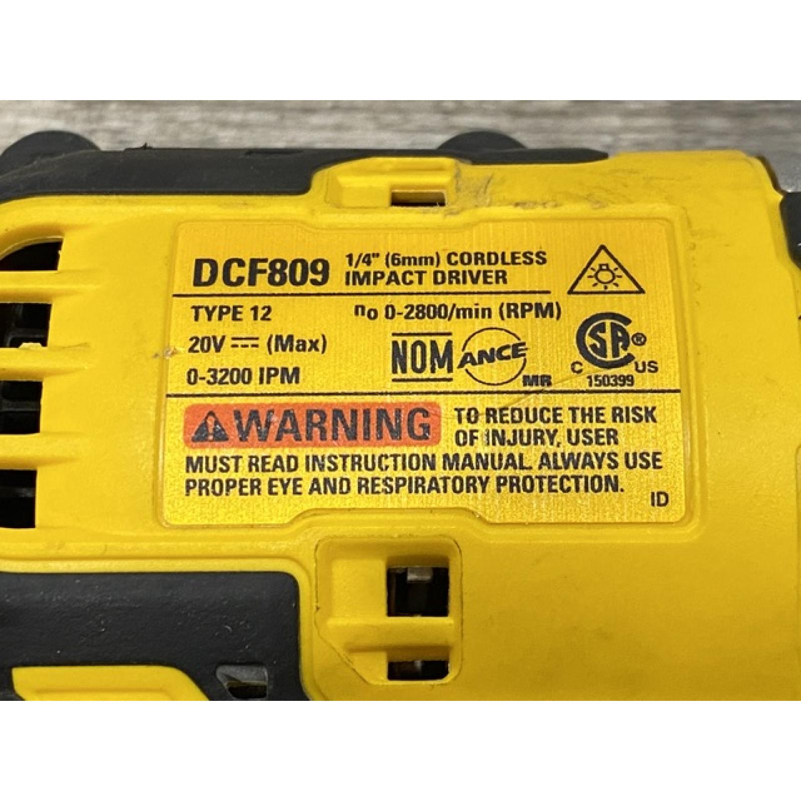 AS-IS DEWALT Atomic 20V Max Lithium-Ion Brushless Cordless Compact 1/4 in. Impact Driver Kit