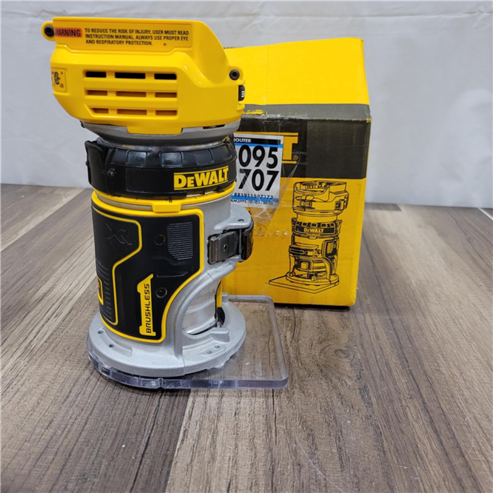 AS-IS  Dewalt 20V MAX XR Brushless Cordless Compact Router (Tool Only)