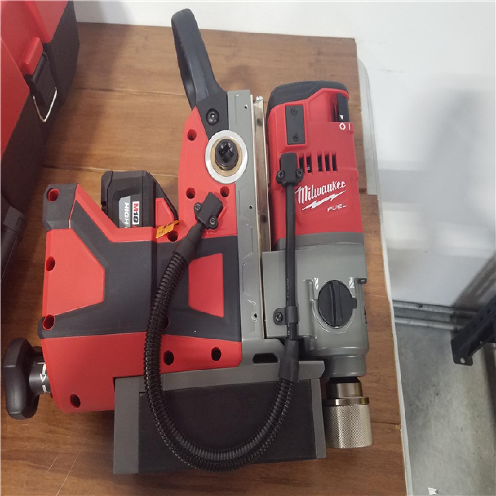 CALIFORNIA NEW M18 FUEL 1-1/2 MAGNETIC DRILL KIT TOOL ONLY