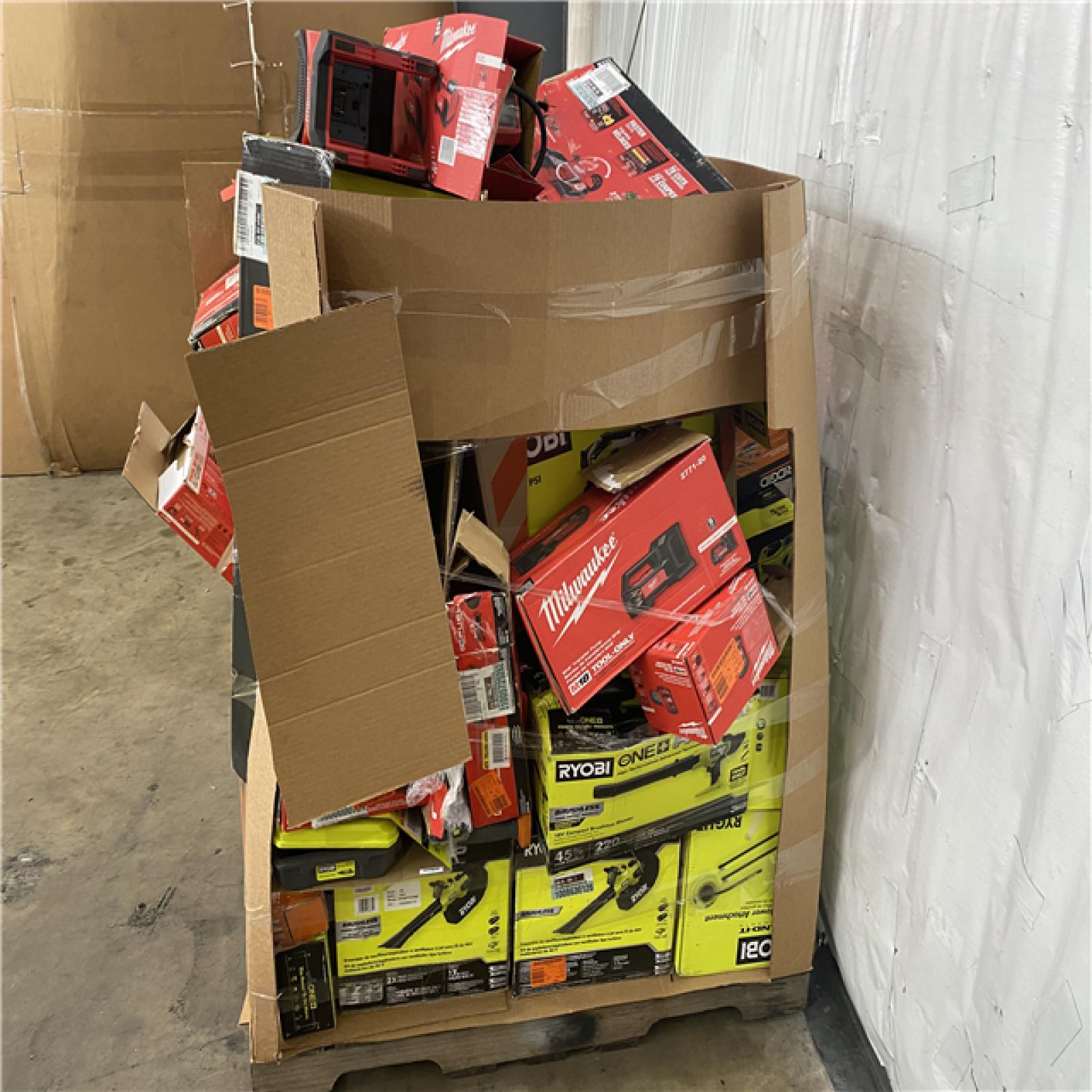 Houston Location AS IS - Tool Pallet