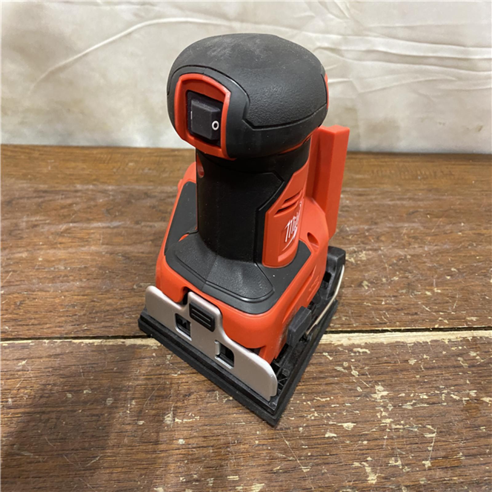 AS-IS Milwaukee 1/4 in. Sheet Sander (Tool-Only)