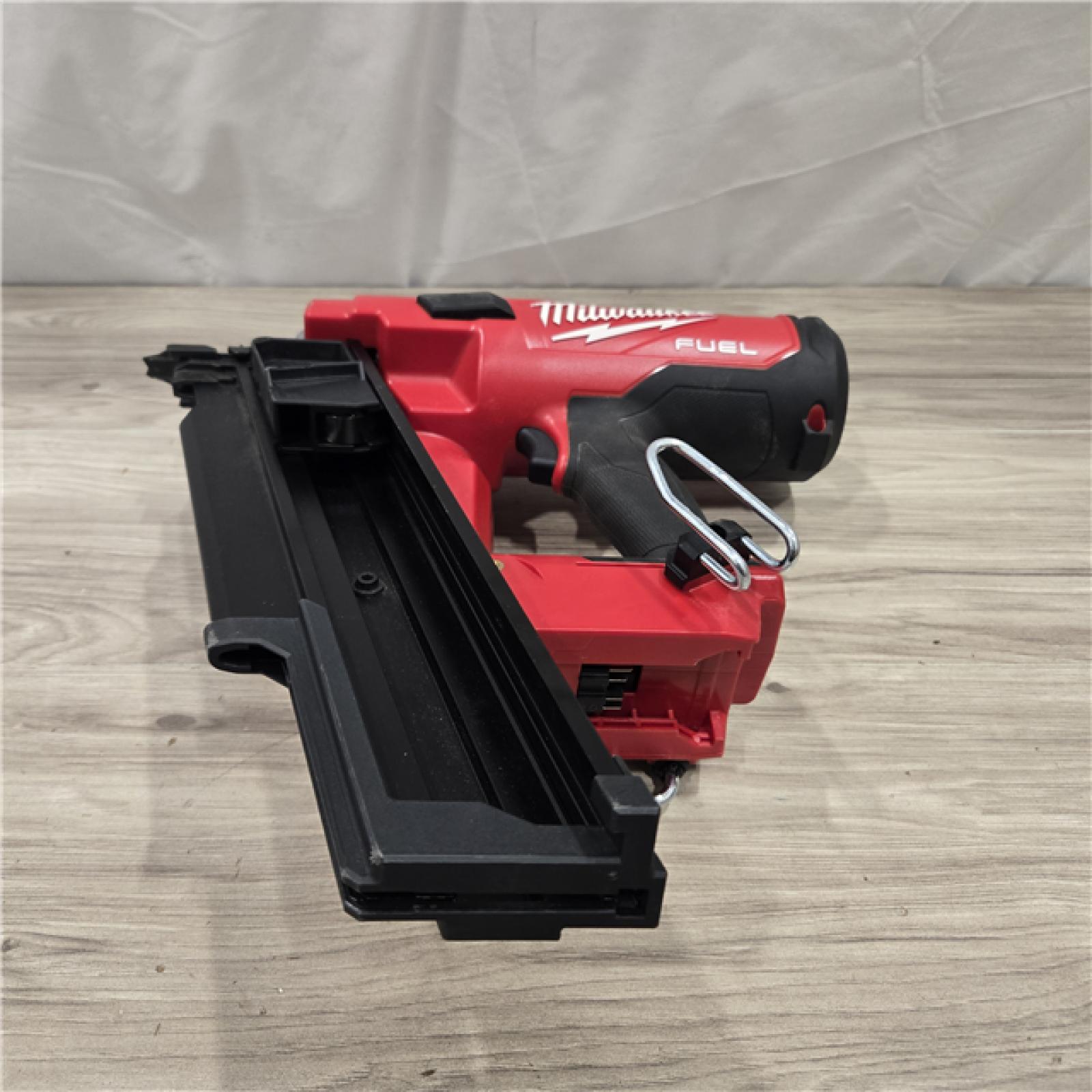 AS-IS Milwaukee 2744-20 M18 FUEL 3-1/2 in. 18V 21-Degree Cordless Framing Nailer (Tool-Only)