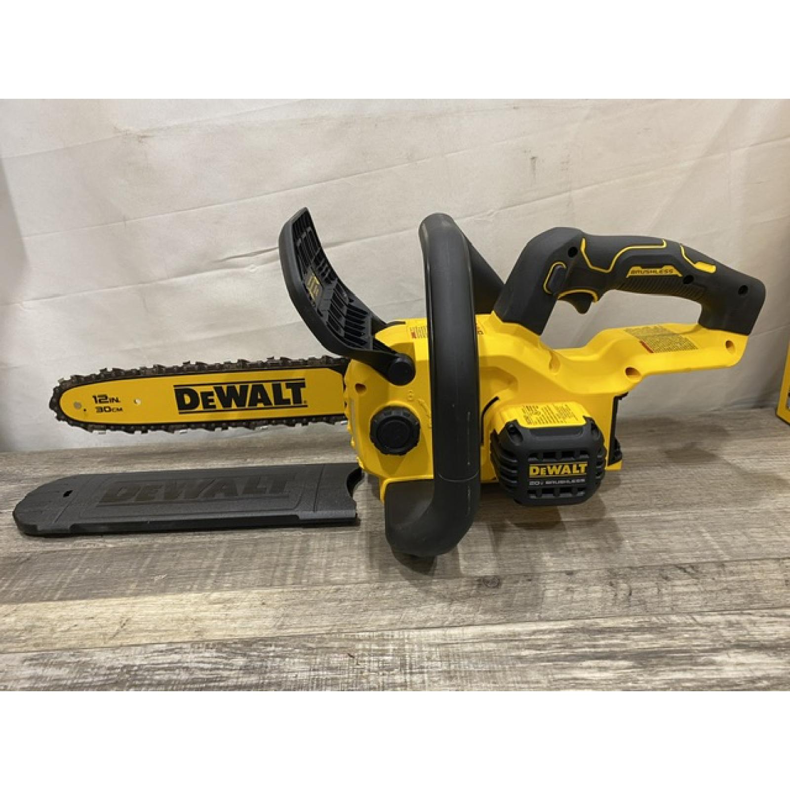 AS-IS DEWALT 20V MAX Compact 12 Brushless Cordless Chainsaw Kit