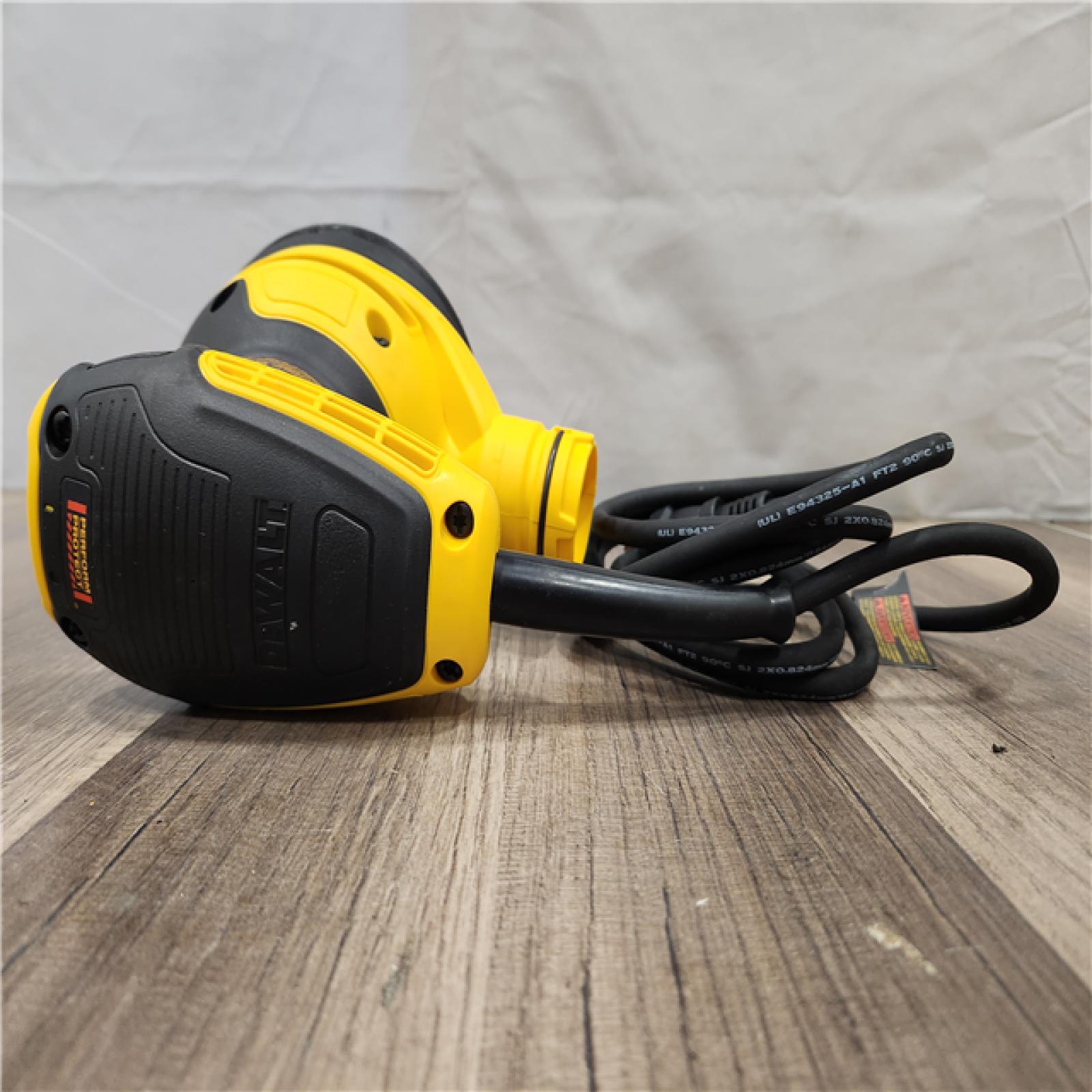 AS-IS- DEWALT 3 Amp Corded 5 in. Variable Speed Random Orbital Sander