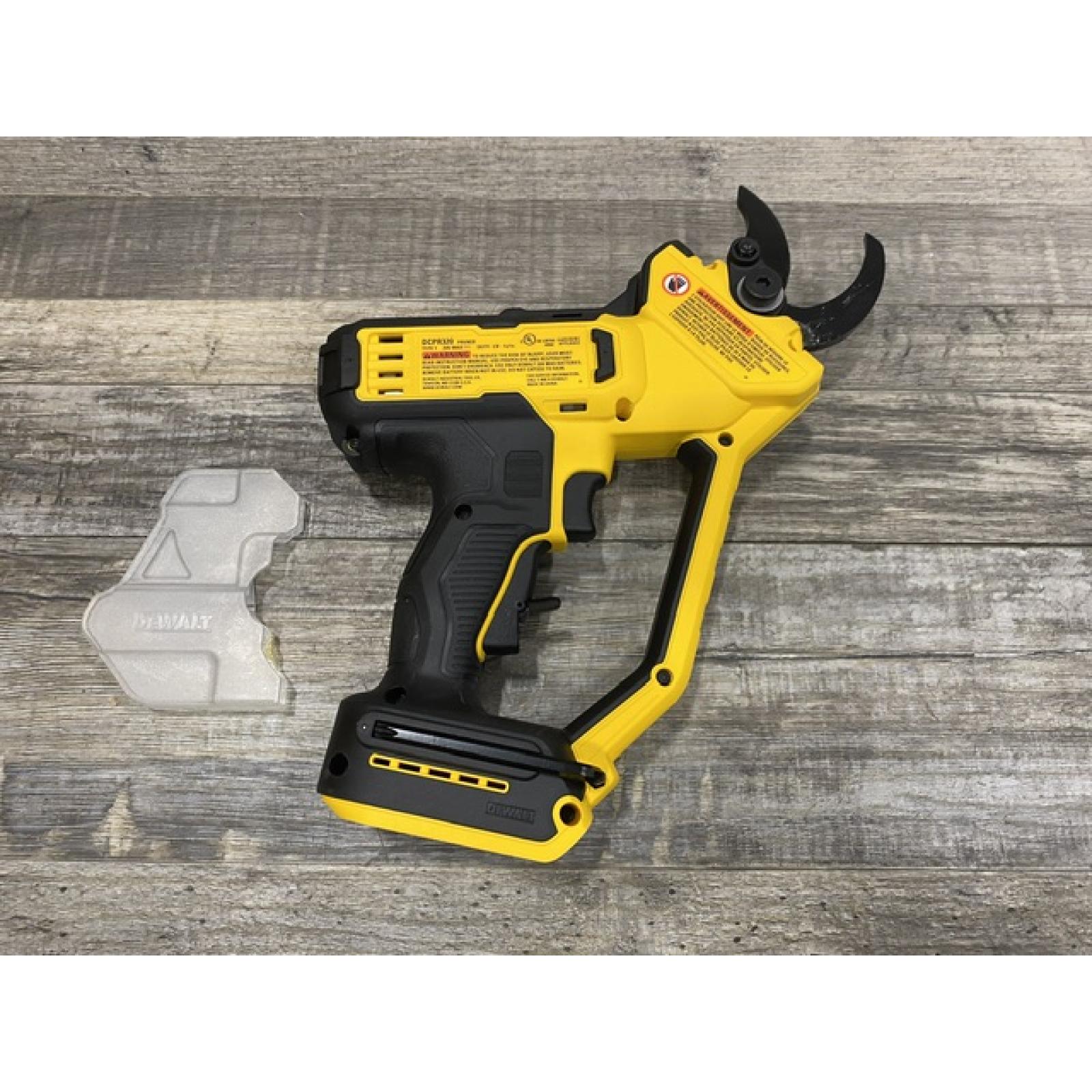 AS-IS DEWALT 20V MAX Cordless Battery Powered Pruner Kit