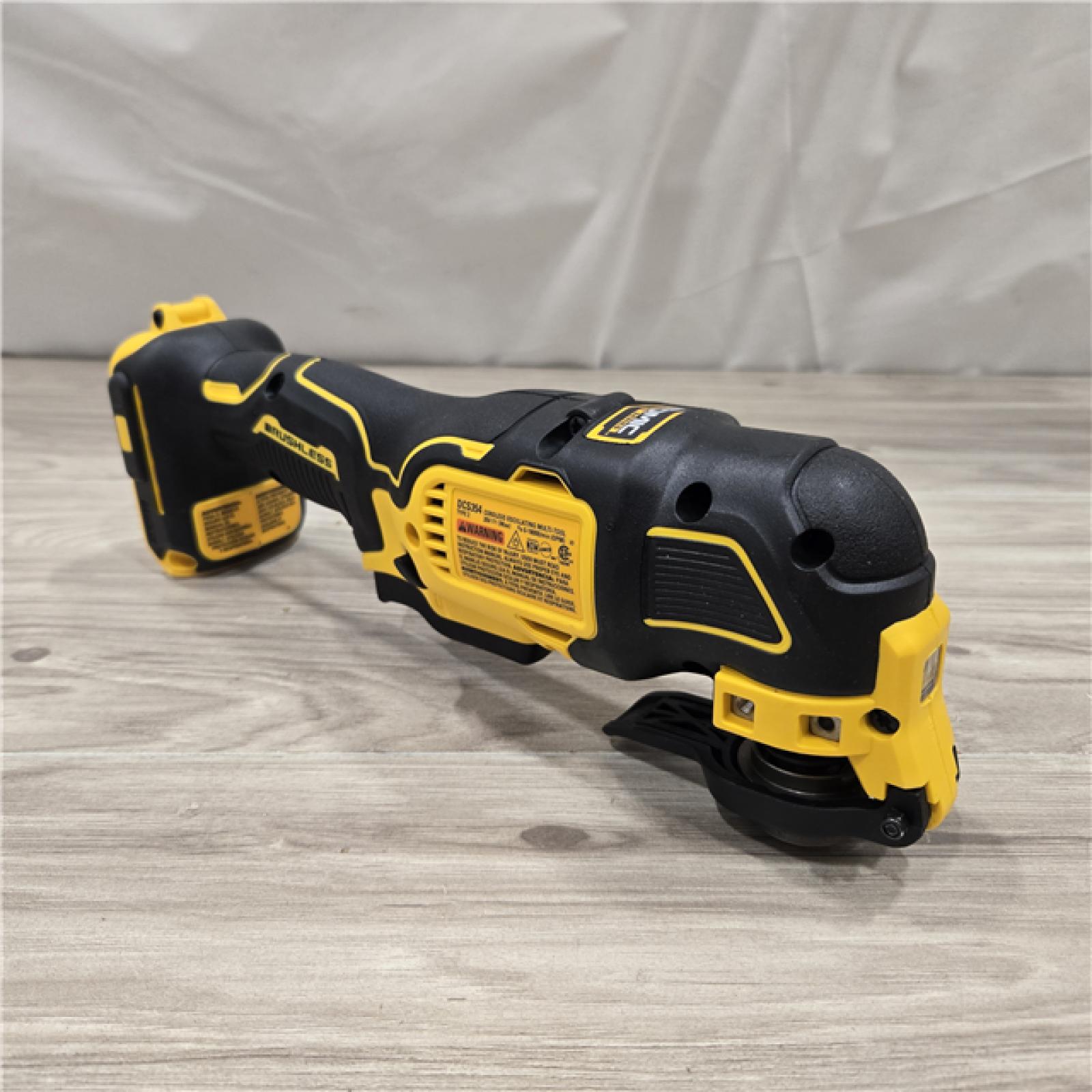 AS-IS DEWALT ATOMIC 20V MAX Cordless Oscillating Multi Tool (Tool Only)
