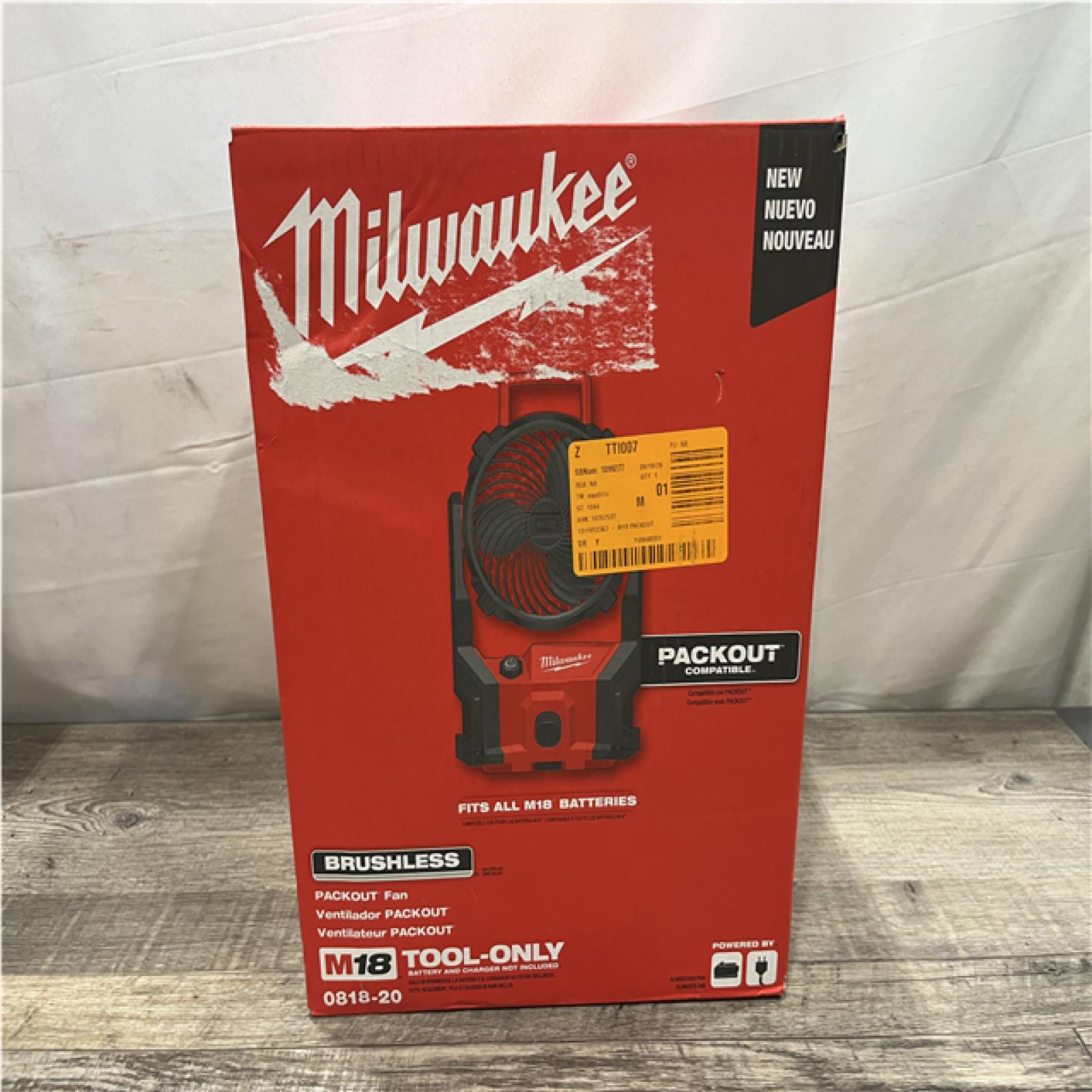 NEW - Milwaukee 18-Volt Lithium-Ion Brushless Cordless PACKOUT Jobsite Fan (Tool-Only)