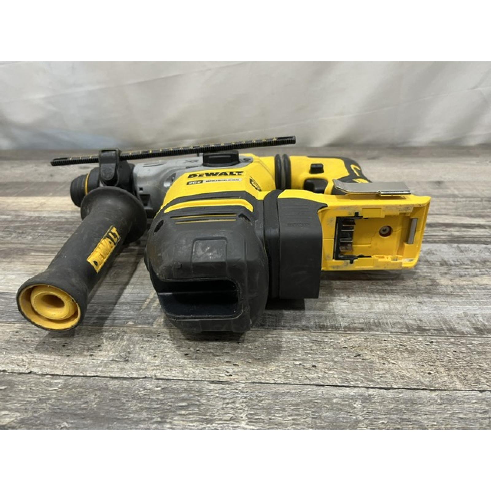 AS-IS DEWALT 20-Volt MAX XR Lithium Ion 1-1/8 in. Cordless SDS-plus Brushless L-Shape Concrete/Masonry Rotary Hammer (Tool-Only)