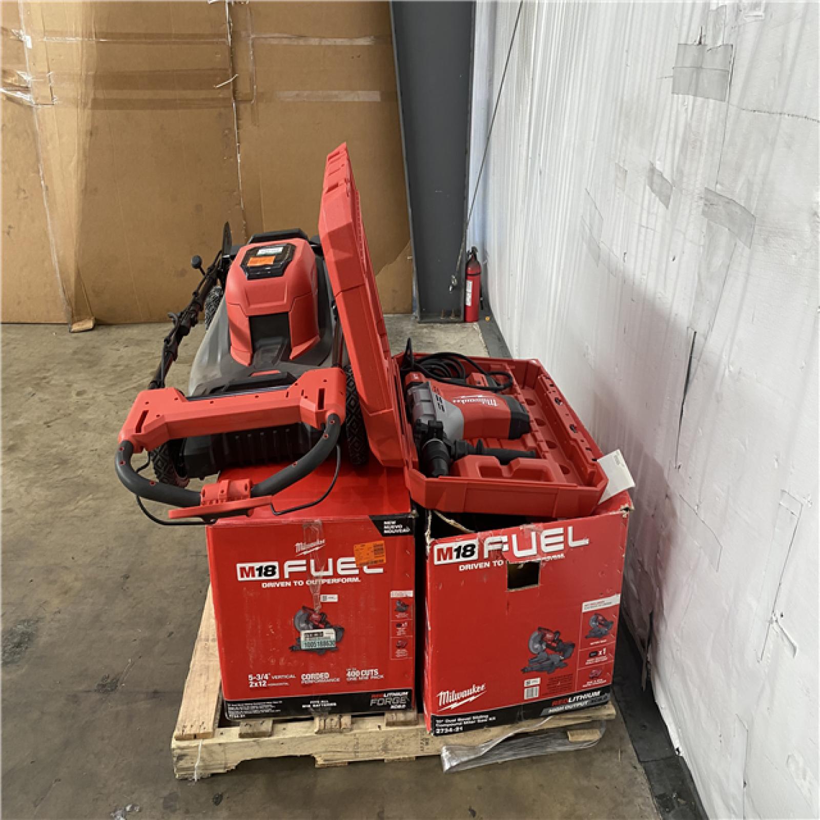 Houston Location AS IS - Tool Pallet