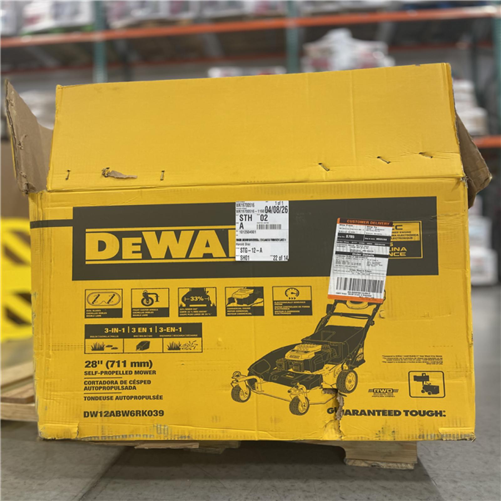 DALLAS LOCATION- AS IS! DEWALT 28 in. 224cc E-GOV Engine 3-in-1 Gas RWD Self-Propelled Lawn Mower