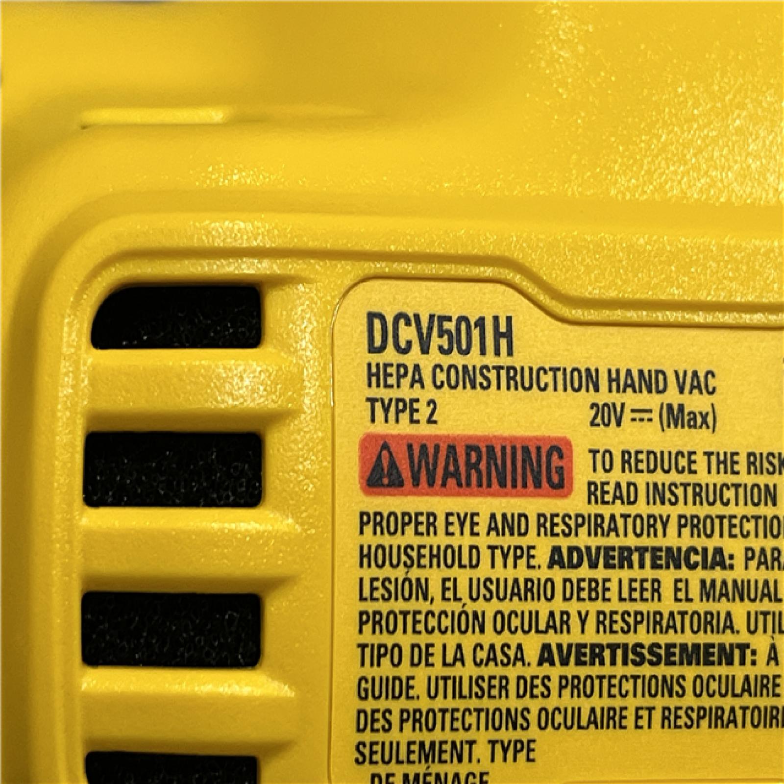 LIKE NEW - DEWALT Bagless 20V MAX Stick Cordless General Dirt Filter Handheld Vacuum (Tool Only)