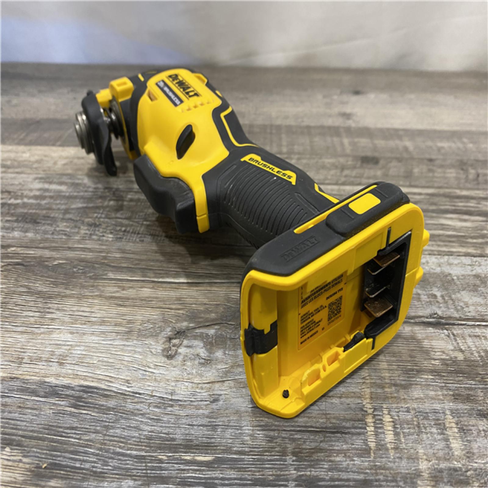 AS-IS DEWALT ATOMIC 20V MAX Cordless Brushless Oscillating Multi Tool (Tool Only)