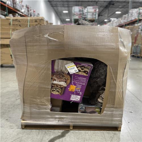 DALLAS LOCATION- AS - IS ASSORTED HOLIDAY DECORATIONS PALLET