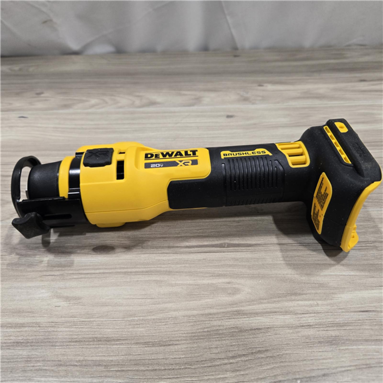 AS-IS DEWALT 20V MAX Cordless Cut-Out Tool (Tool-Only)