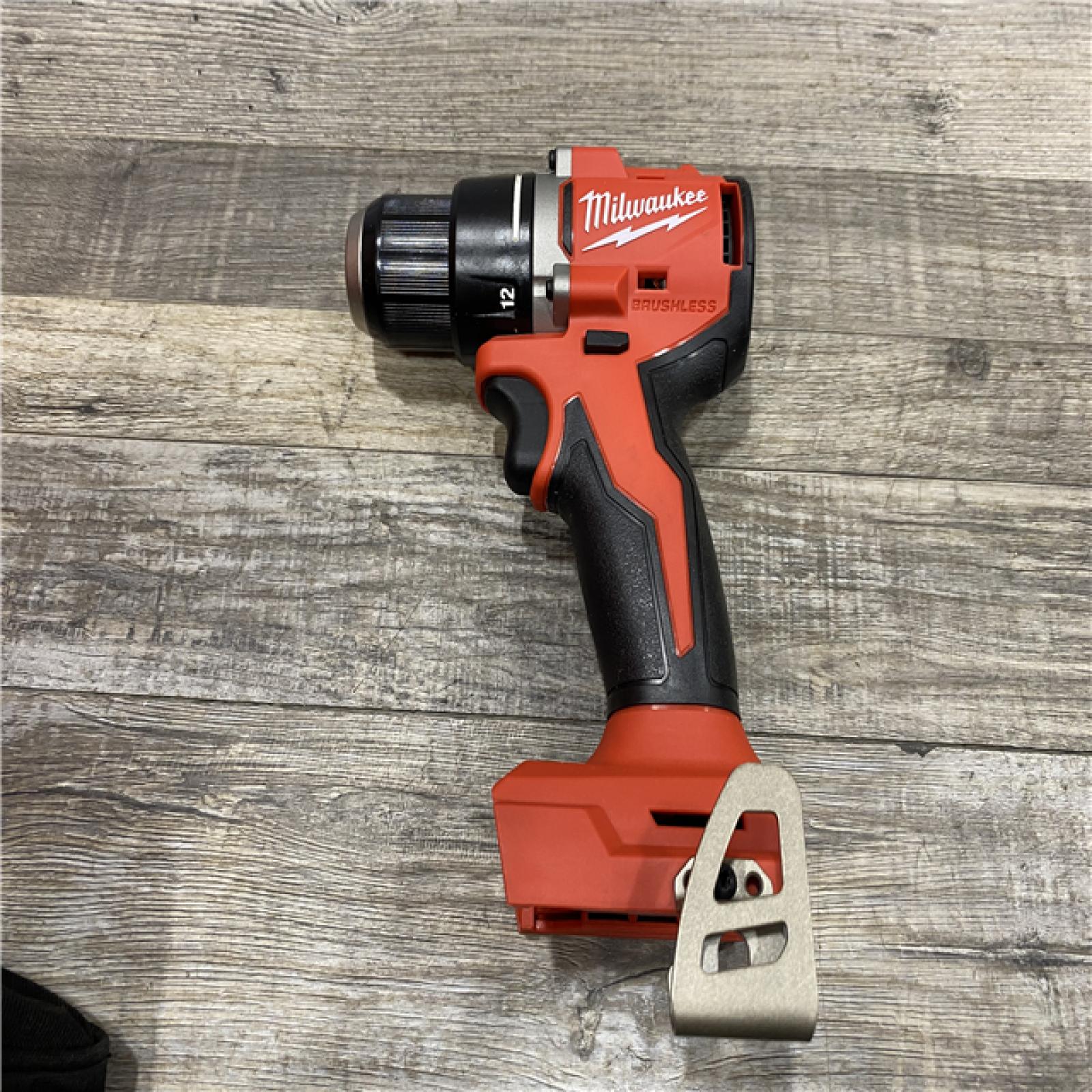 AS-IS Milwaukee 18V Lithium-Ion Brushless Cordless 1/2 in. Compact Drill/Driver Kit