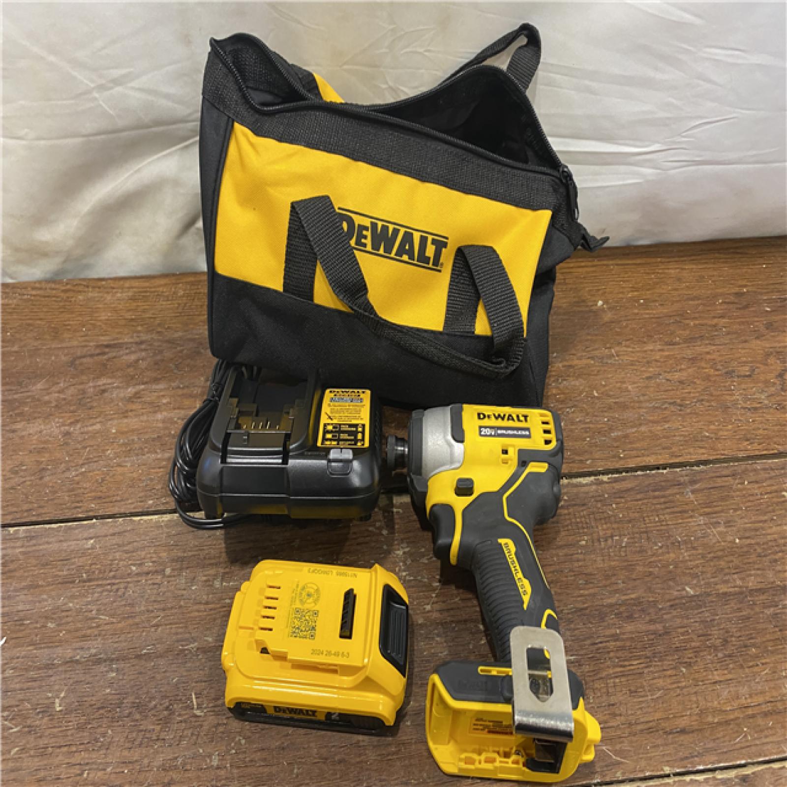 AS-IS DeWALT ATOMIC 20V MAX Cordless Compact Impact Driver Kit W/ Li-Ion Battery, 1/4, Brushless