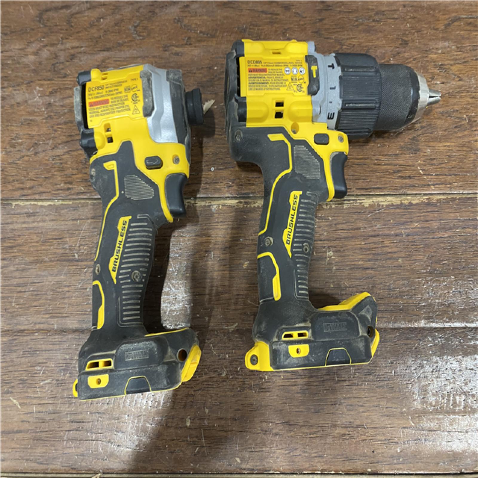 AS-IS DEWALT 20V MAX XR Hammer Drill and ATOMIC Impact Driver 2 Tool Cordless Combo Kit with (2) 4.0Ah Batteries, Charger, and Bag