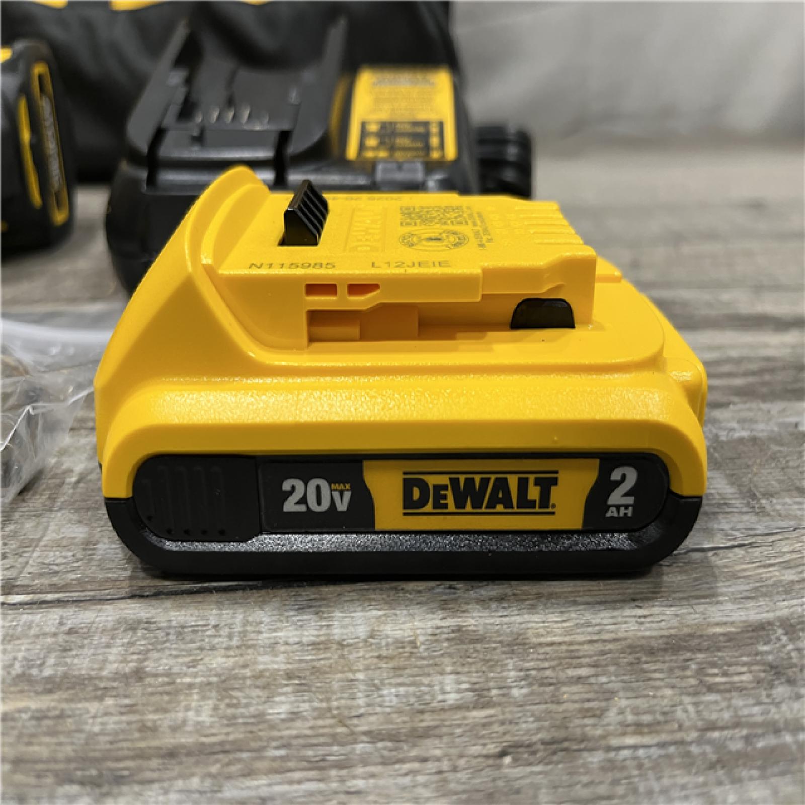 AS-IS DEWALT Atomic 20V Max Lithium-Ion Brushless Cordless Compact 1/4 in. Impact Driver Kit