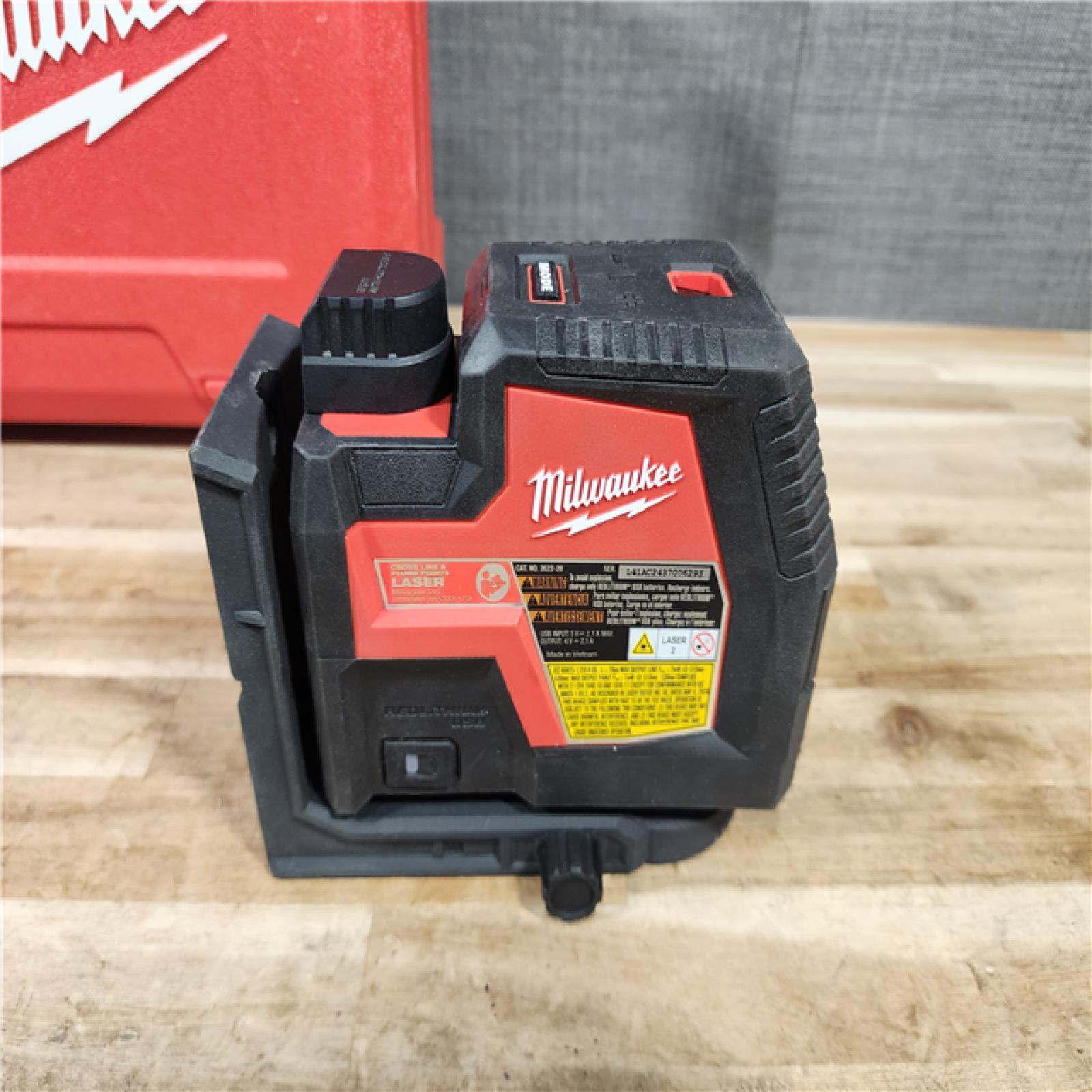 HOUSTON LOCATION - AS-IS Milwaukee Green 100 ft. Cross Line and Plumb Points Rechargeable Laser Level with REDLITHIUM Lithium-Ion (TOOL ONLY)