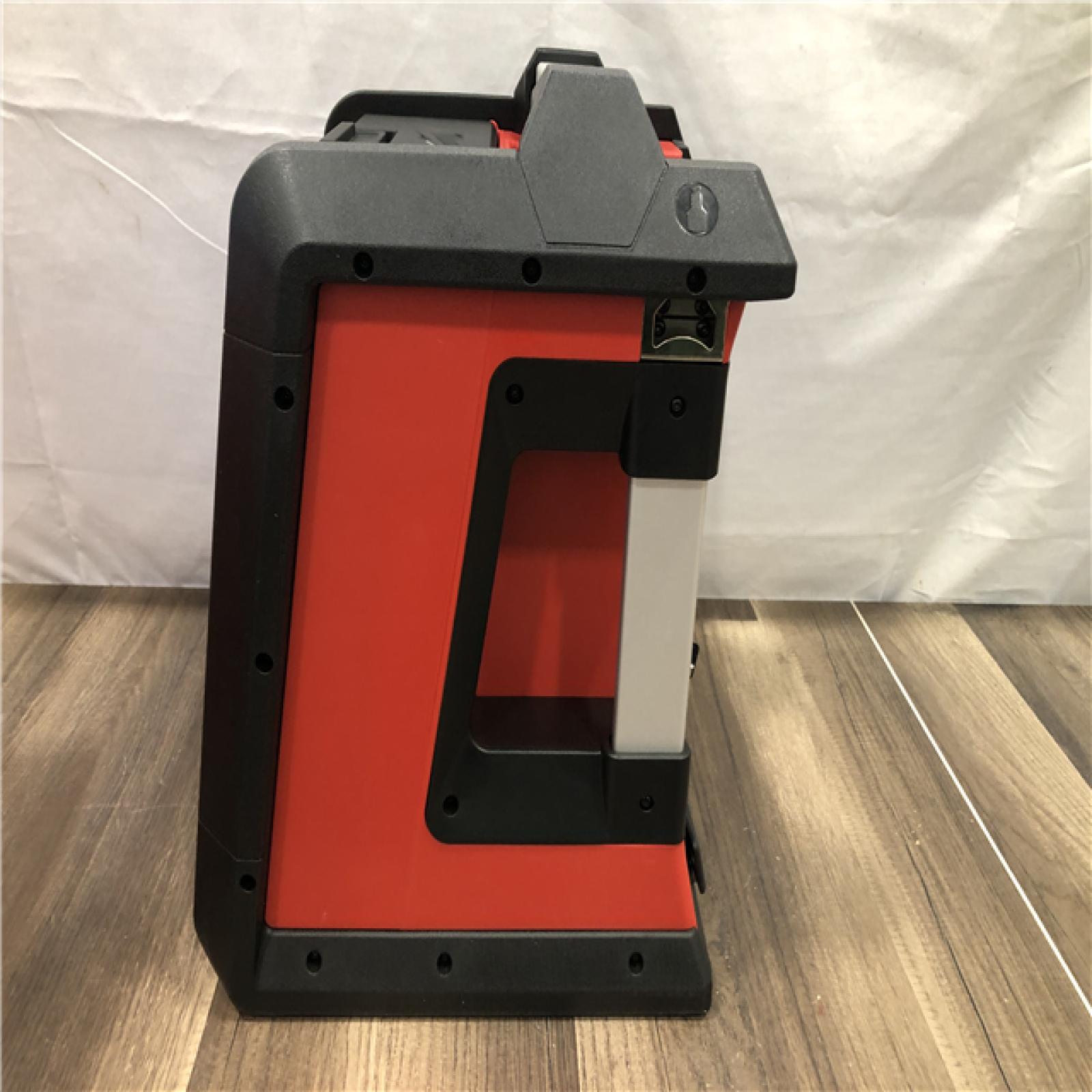 AS-IS Milwaukee M18 Lithium-Ion Cordless Jobsite Radio/Charger