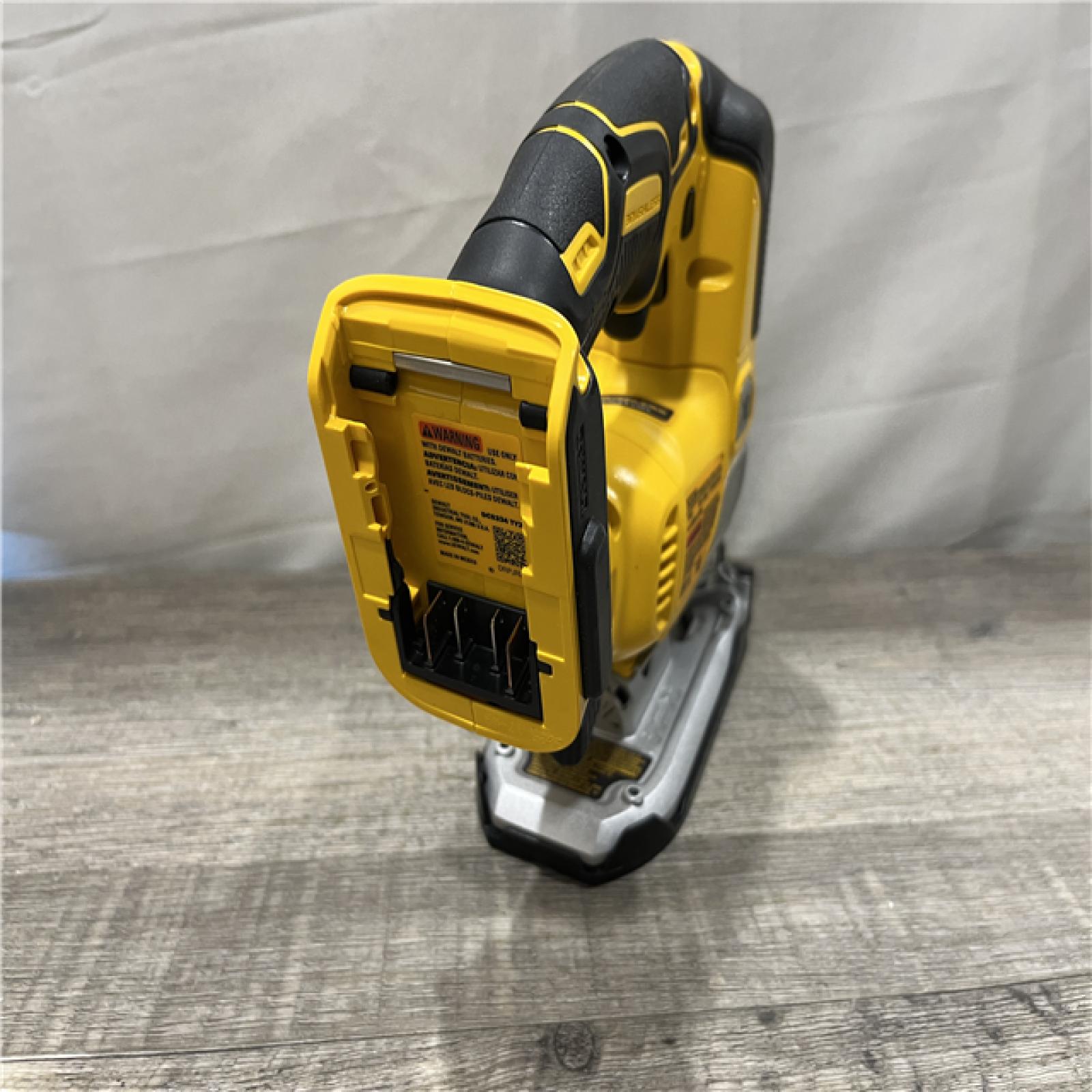 AS-IS DEWALT 20V MAX XR Cordless Brushless Jigsaw (Tool Only)