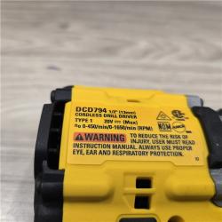AS-IS DEWALT ATOMIC COMPACT SERIES 20V MAX* Cordless 1/2 Drill/Driver Kit