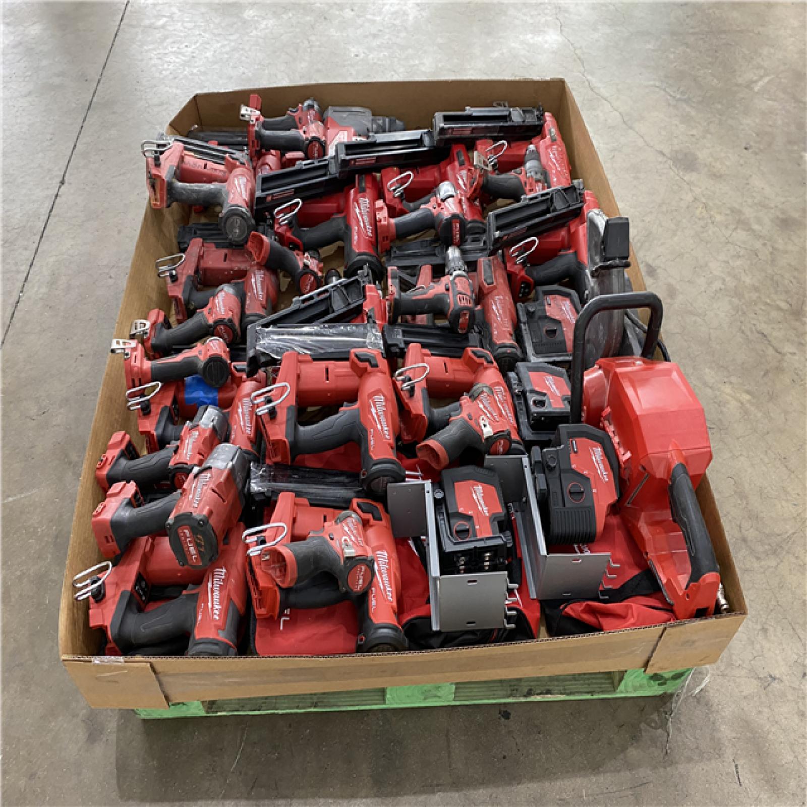 Houston Location AS IS - Tool Pallet