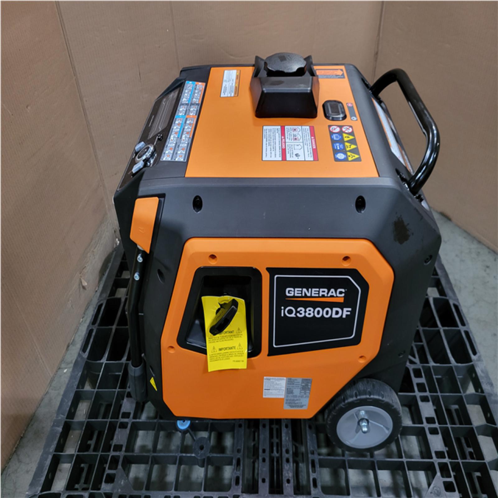 CALIFORNIA AS-IS GENERAC 3 800/3 000-WATT DUAL FUEL INVERTER GENERATOR  FULLY ENCLOSED CASE