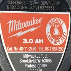 AS-IS Milwaukee Men's 3X-Large 12V Lithium-Ion Cordless AXIS Black Heated Jacket Kit