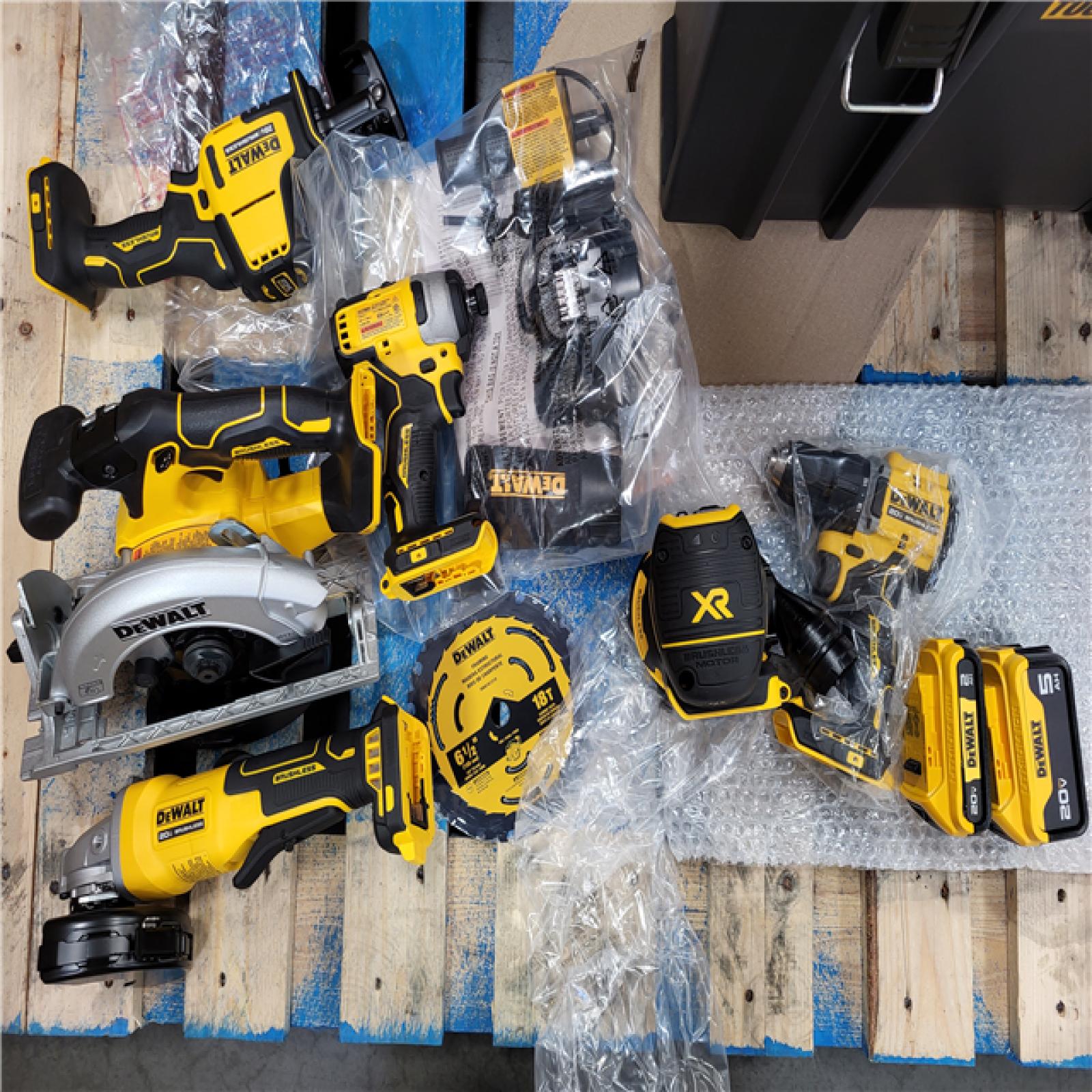 California As-Is Dewalt 20 v 6 tools combo kit