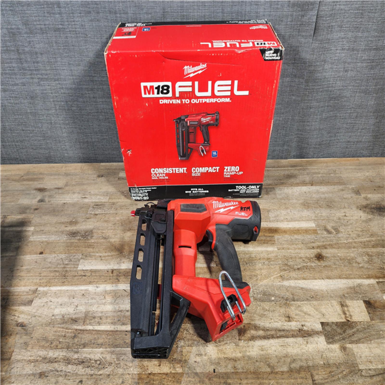 HOUSTON LOCATION - AS-IS Milwaukee Tool Cordless Finish Nail Gun 18 V 3020-20
