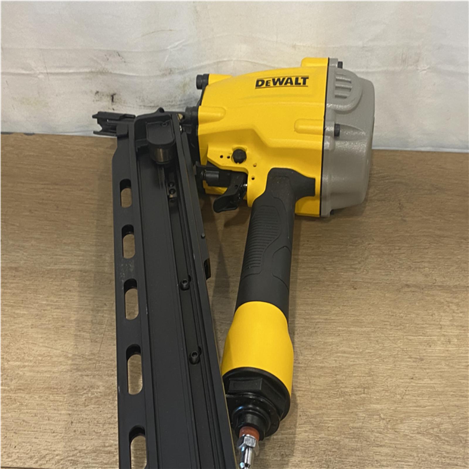AS-IS  DEWALT Pneumatic 21-Degree Collated Corded Framing Nailer