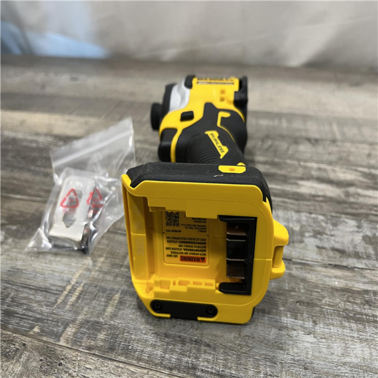AS-IS DEWALT ATOMIC 20V MAX Cordless Brushless Compact 1/4 in. Impact Driver (Tool Only)