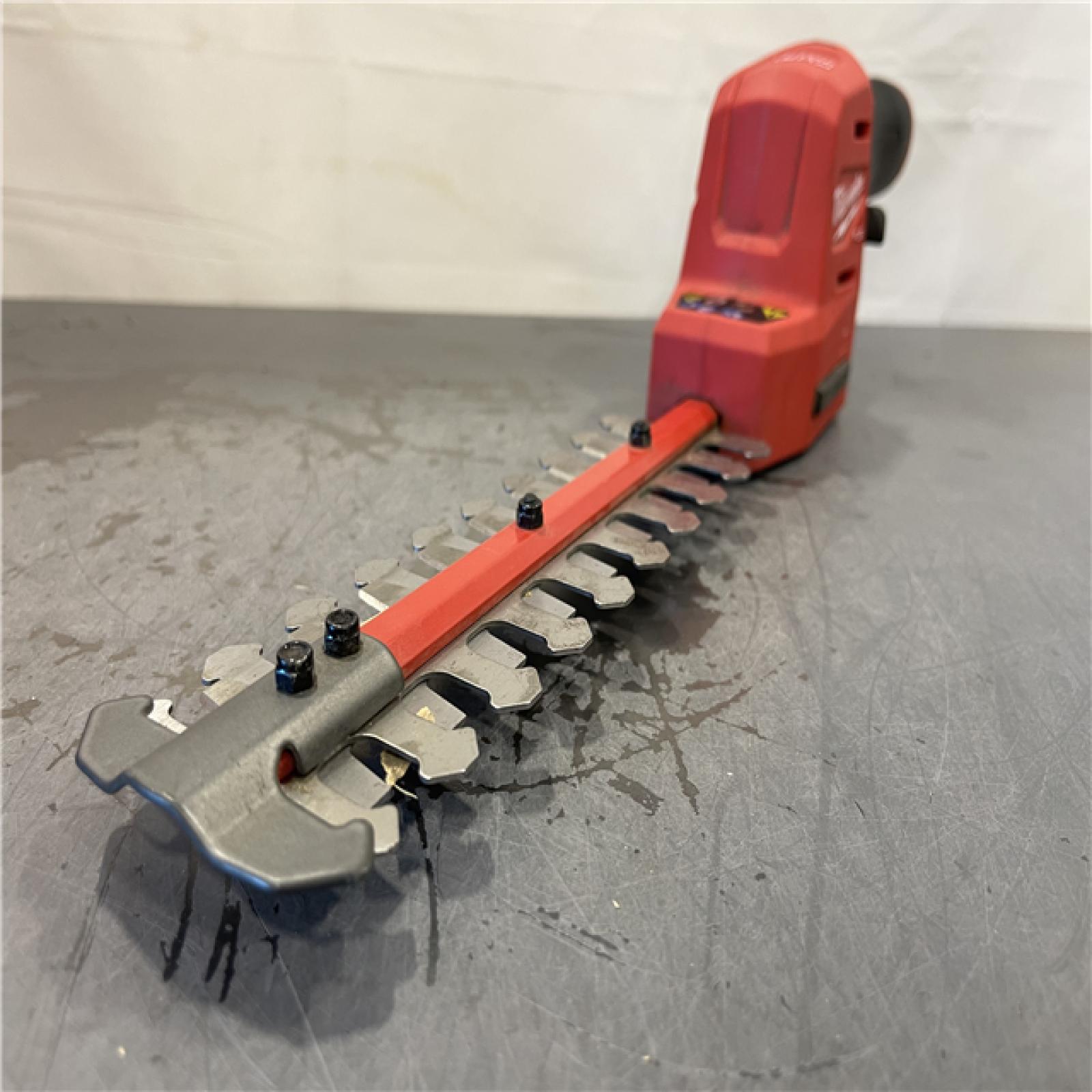 AS-IS - Milwaukee M12 FUEL 8 in. 12V Lithium-Ion Brushless Cordless Hedge Trimmer Kit