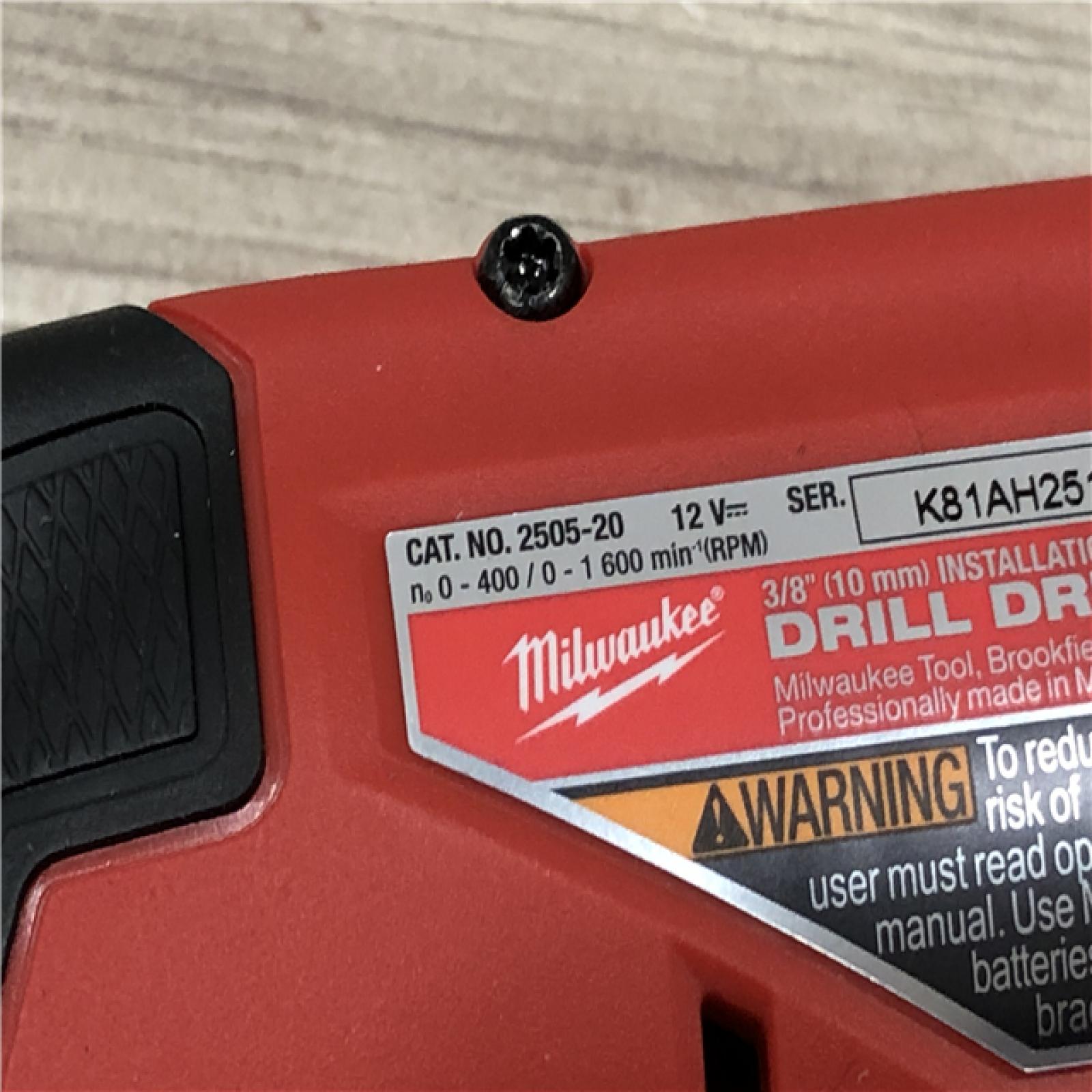 AS-IS Milwaukee 2505-22 M12 FUEL Lithium-Ion 3/8 in. Cordless Installation Drill Driver Kit