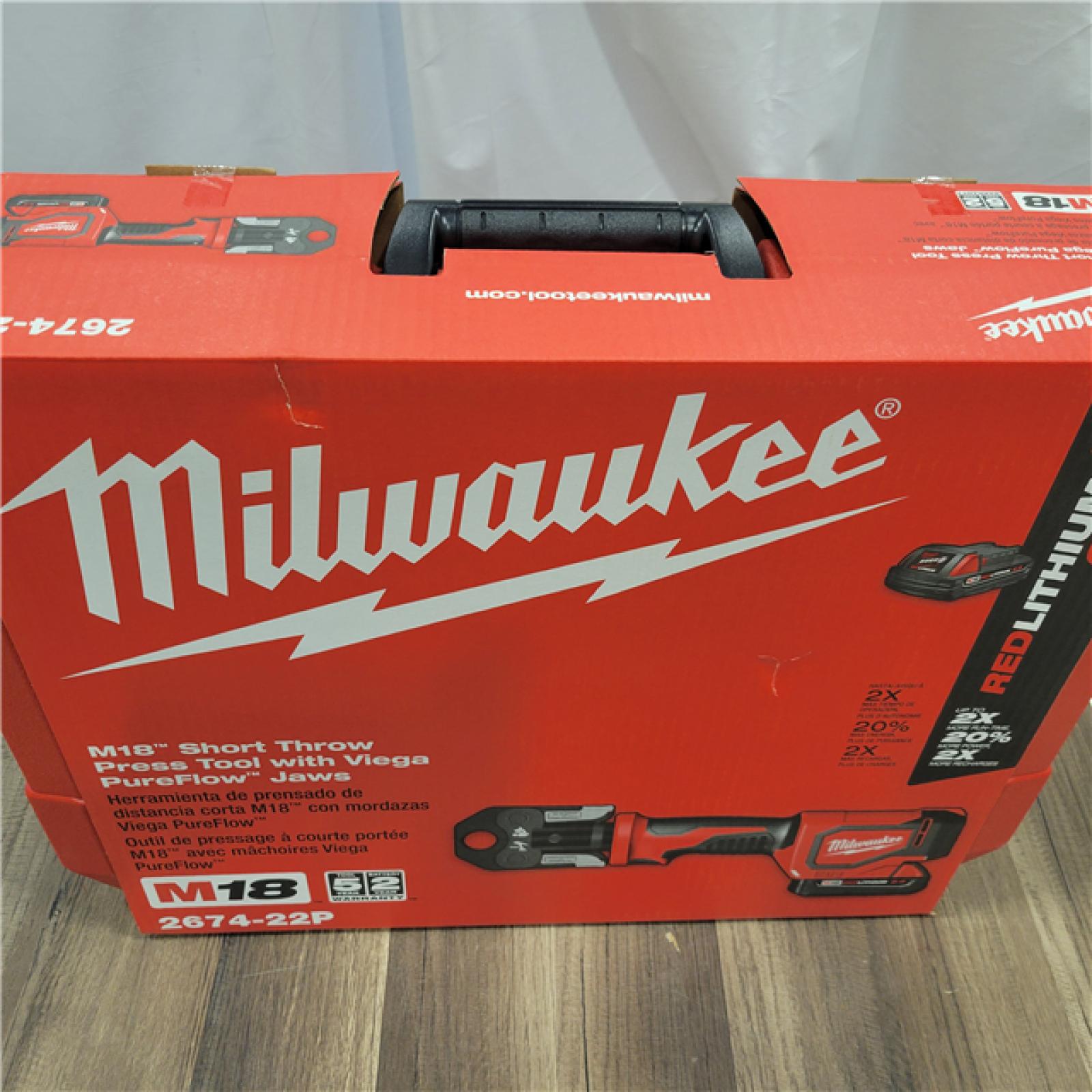 NEW! Milwaukee Electric Tool - 2674-22P - M18 Short Throw Press Tool Kit W/ Viega PureFlow Jaws