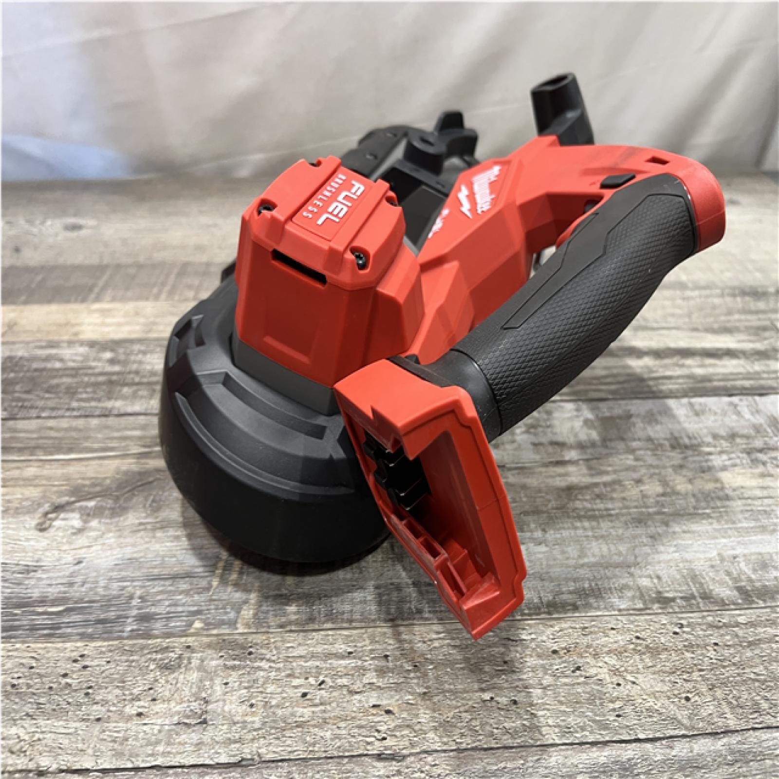 AS-IS Milwaukee FUEL 18V Lithium-Ion Brushless Cordless Compact Bandsaw (Tool-Only)