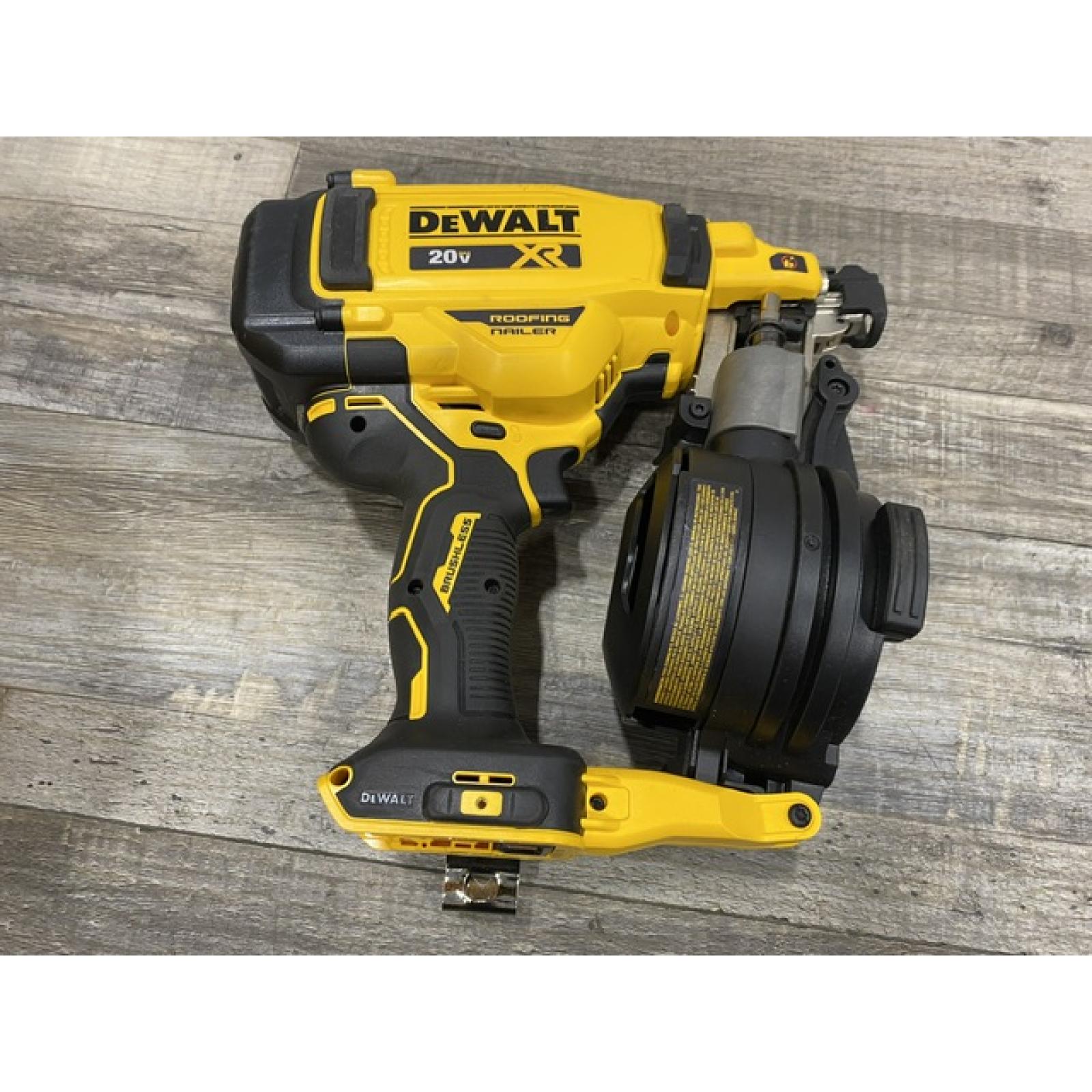 AS-IS DEWALT 20V MAX Lithium-Ion 15-Degree Electric Cordless Roofing Nailer Kit