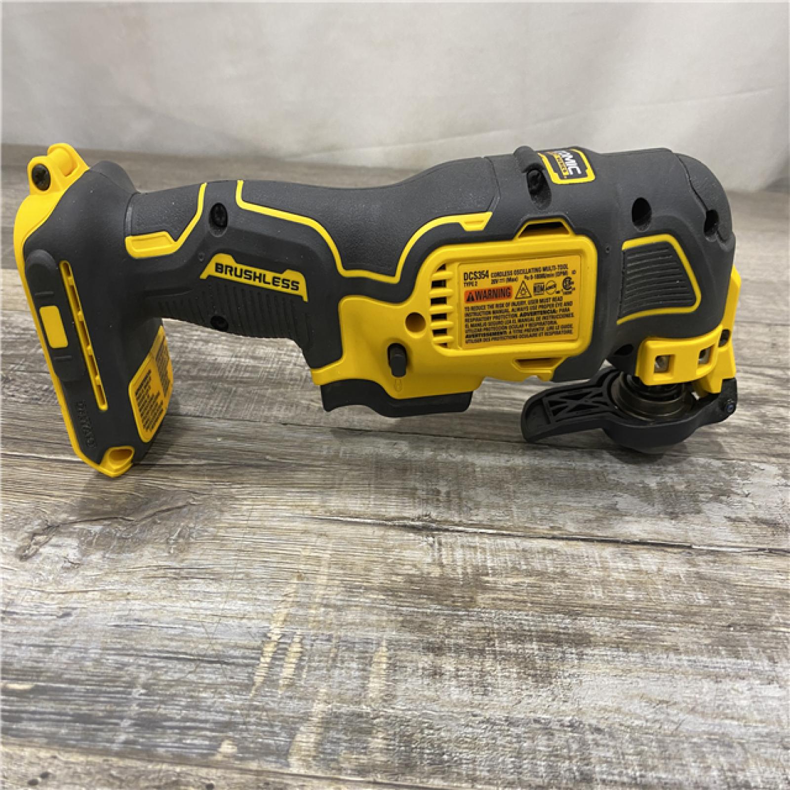 AS-IS DEWALT ATOMIC 20V MAX Cordless Brushless Oscillating Multi Tool (Tool Only)