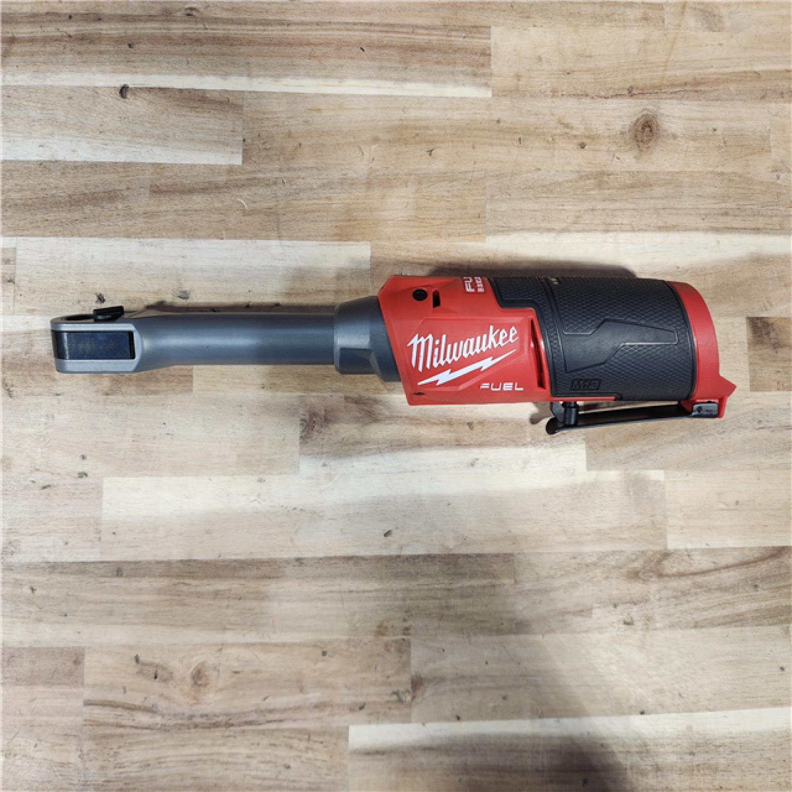 HOUSTON LOCATION - AS-IS Milwaukee FUEL INSIDER 12V Lithium-Ion Brushless Cordless 1/4 in. - 3/8 in. Extended Reach Box Ratchet (Tool-Only)