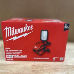 DALLAS LOCATION- NEW! Milwaukee M18 18-Volt 2000 Lumens Lithium-Ion Cordless Rover LED Clamping Flood Light (Tool Only)