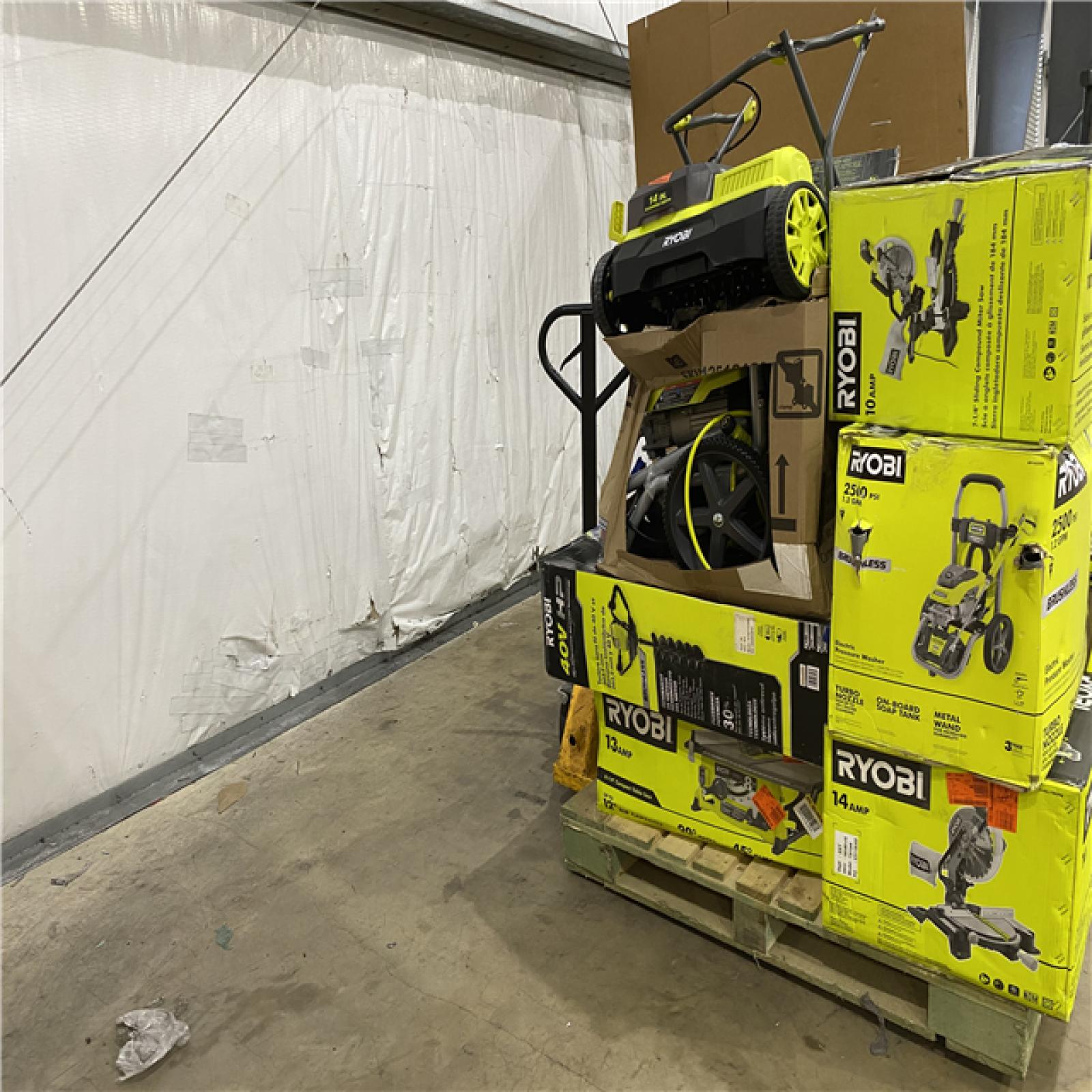 Houston Location AS IS - Tool Pallet