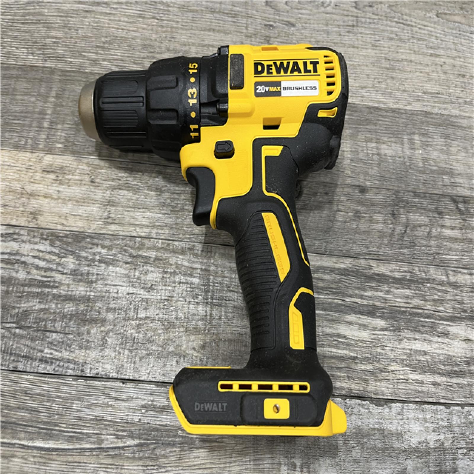 AS-IS DEWALT 20-Volt MAX Lithium-Ion Cordless 1/2 in. Compact Drill/Driver Kit