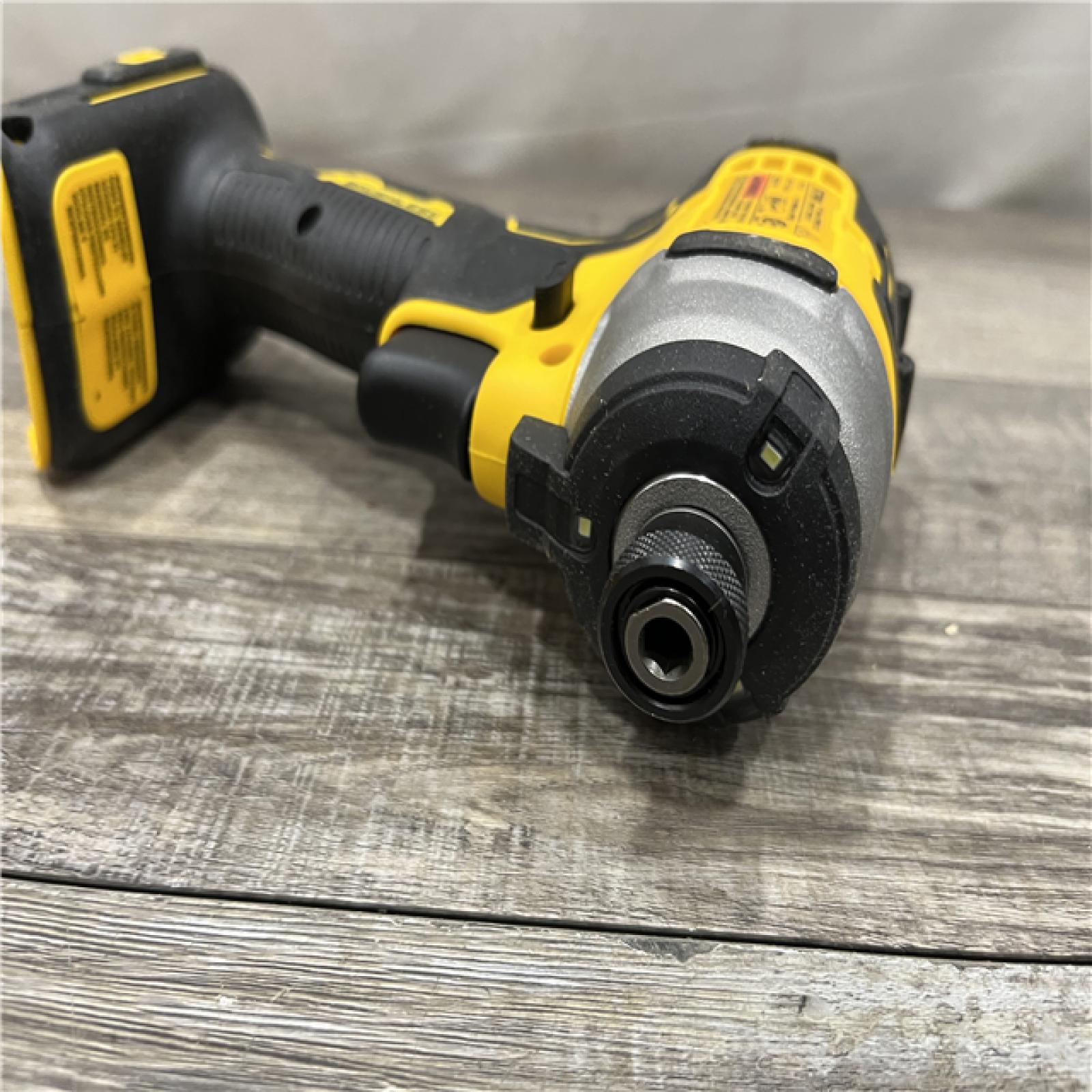 AS-IS DEWALT Atomic 20V Max Lithium-Ion Brushless Cordless Compact 1/4 in. Impact Driver Kit