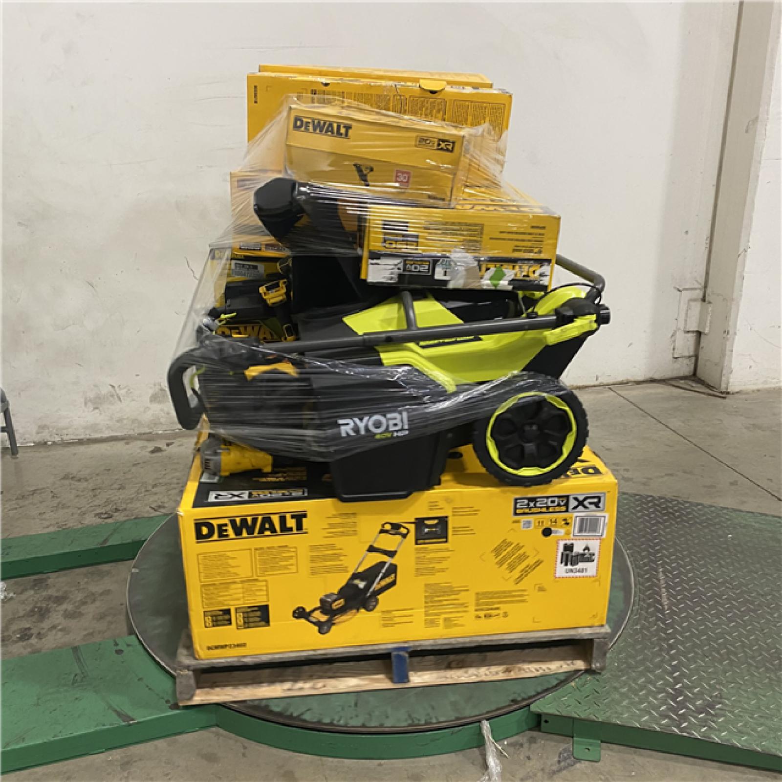 Dallas Location - As-Is Tool Pallet