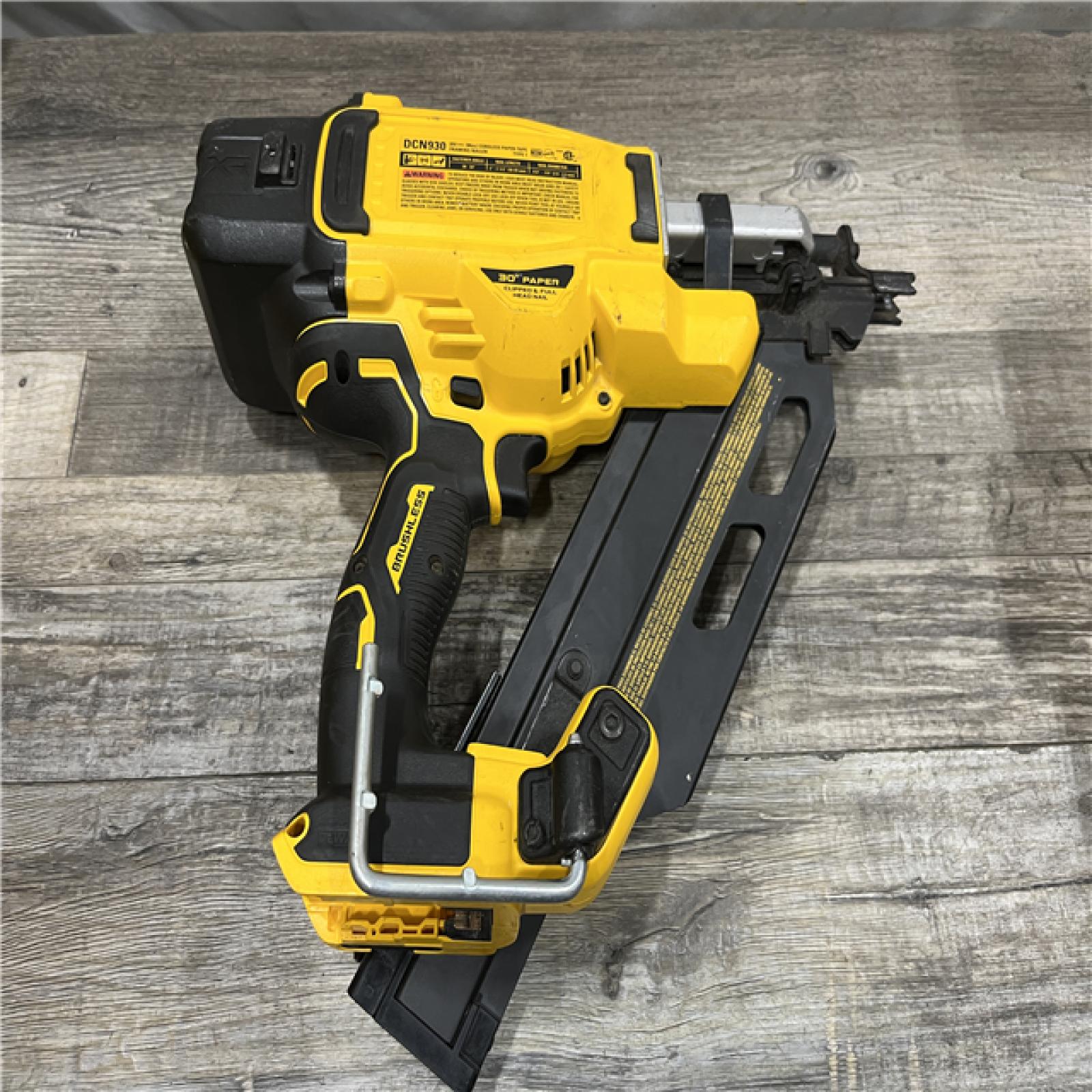 AS-IS DEWALT 20V 30 Degree Cordless Framing Nailer (Tool-Only)