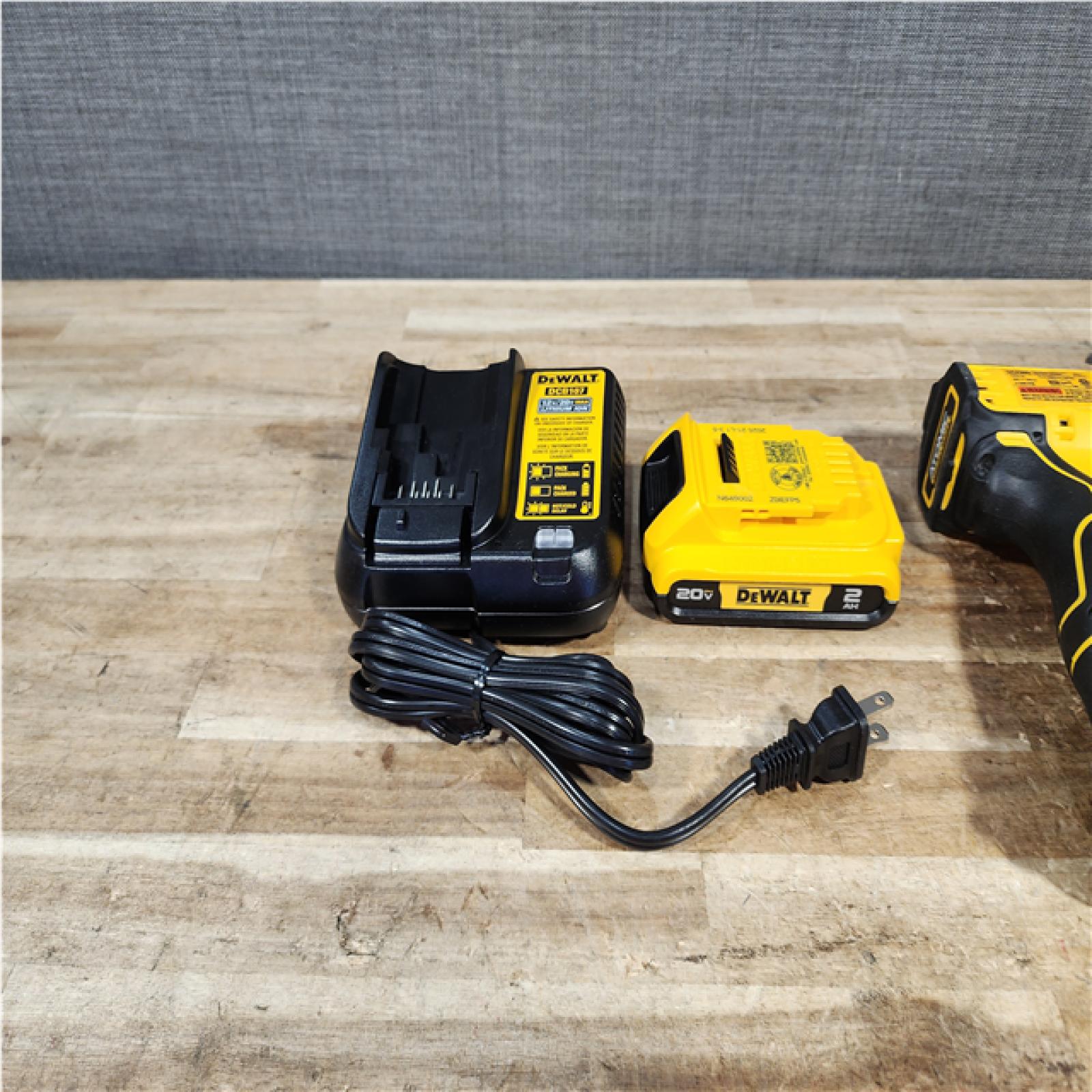 HOUSTON LOCATION - AS - IS DEWALT Atomic 20V Max Lithium-Ion Brushless Cordless Compact 1/4 in. Impact Driver Kit