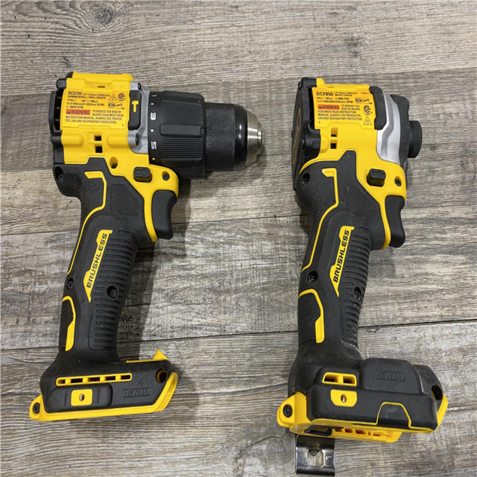 AS-IS DEWALT ATOMIC 20V MAX Lithium-Ion Cordless 2-Tool Combo Kit