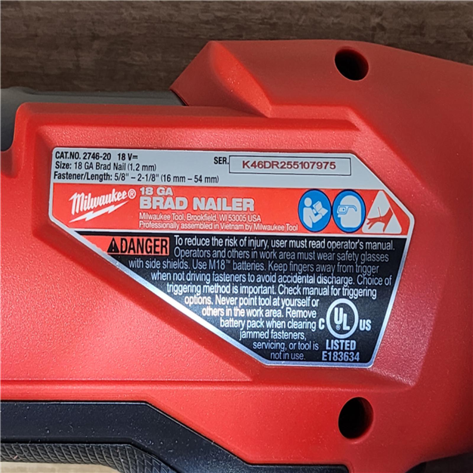 HOUSTON LOCATION - AS-IS (APPEARS LIKE NEW) Milwaukee FUEL 18-Volt Lithium-Ion Brushless Cordless Gen II 18-Gauge Brad Nailer (Tool-Only)